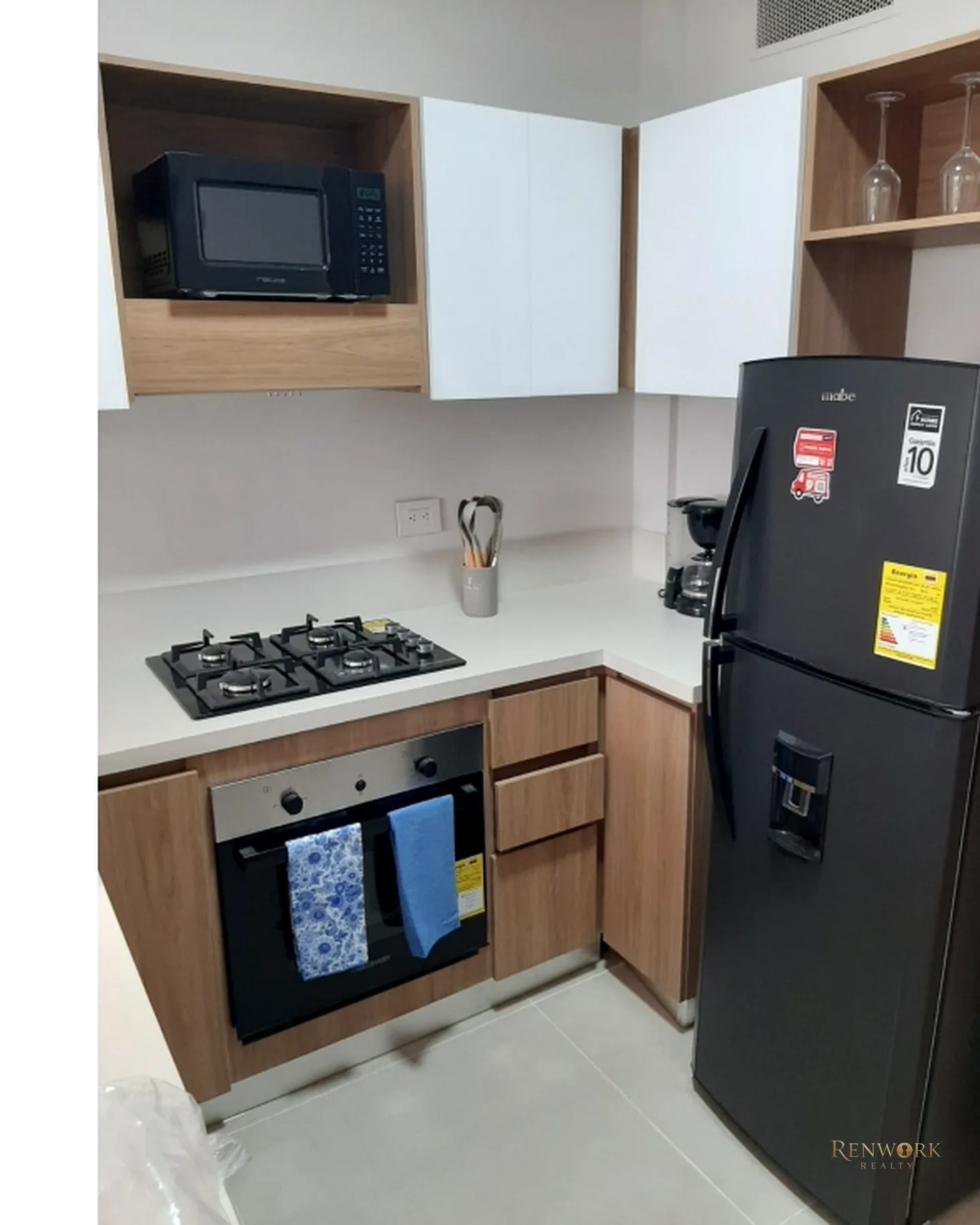 VENTA -ALQUILER APARTAMENTO BAIA KRISTAL-ZONA NORTE - CARTAGENA-COL · foto 4