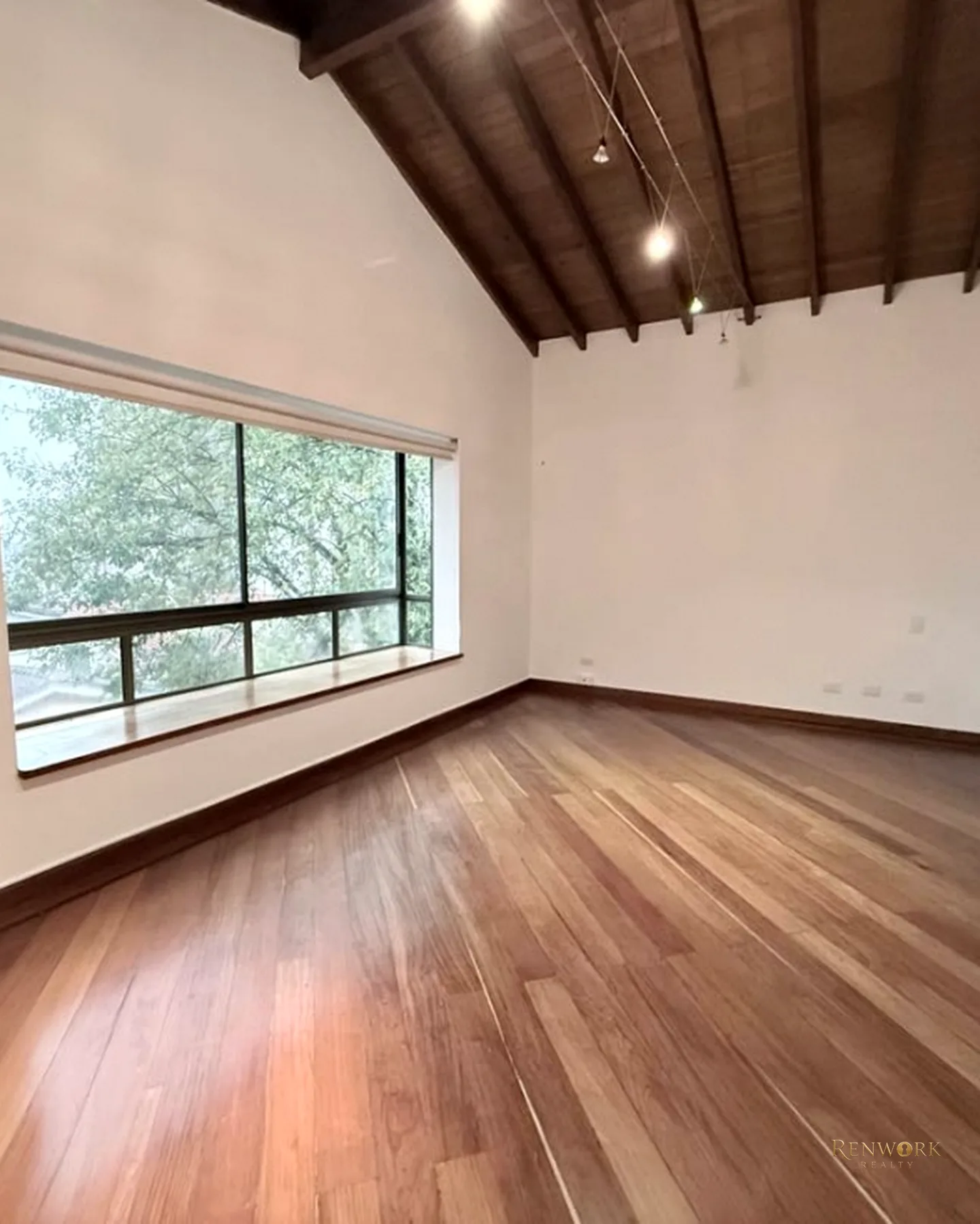 VENTA ALQUILER CASA SEPARADA BENEDICTINOS 305M2 TERRAZA · foto 12