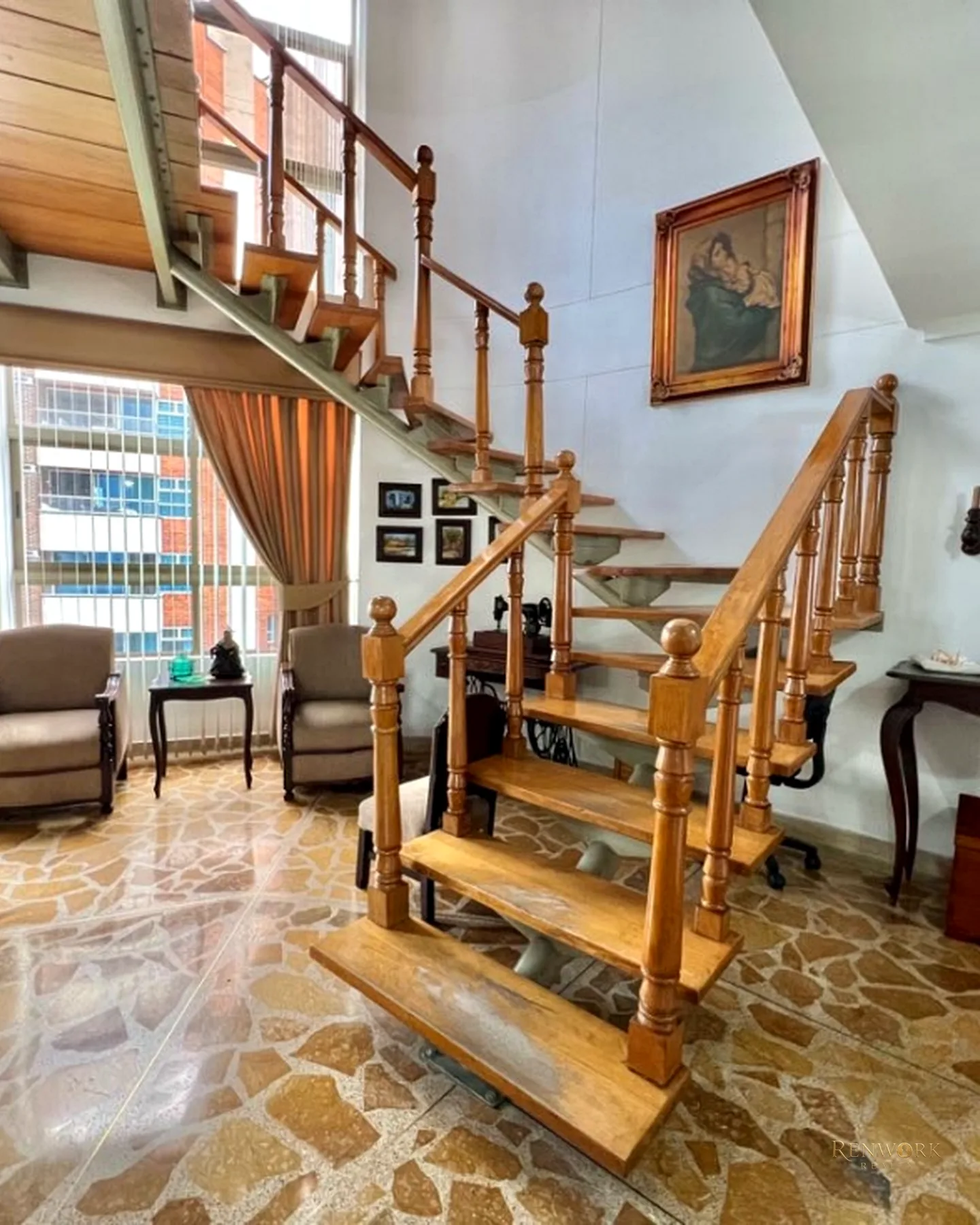 VENTA AMPLIO APARTAMENTO DUPLEX LAURELES MEDELLÍN 264,39 MTS2 · foto 14