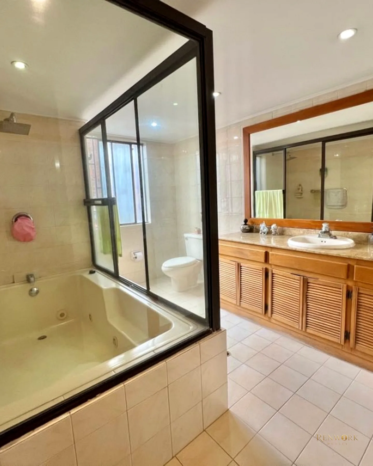 VENTA AMPLIO APARTAMENTO DUPLEX LAURELES MEDELLÍN 264,39 MTS2 · foto 13