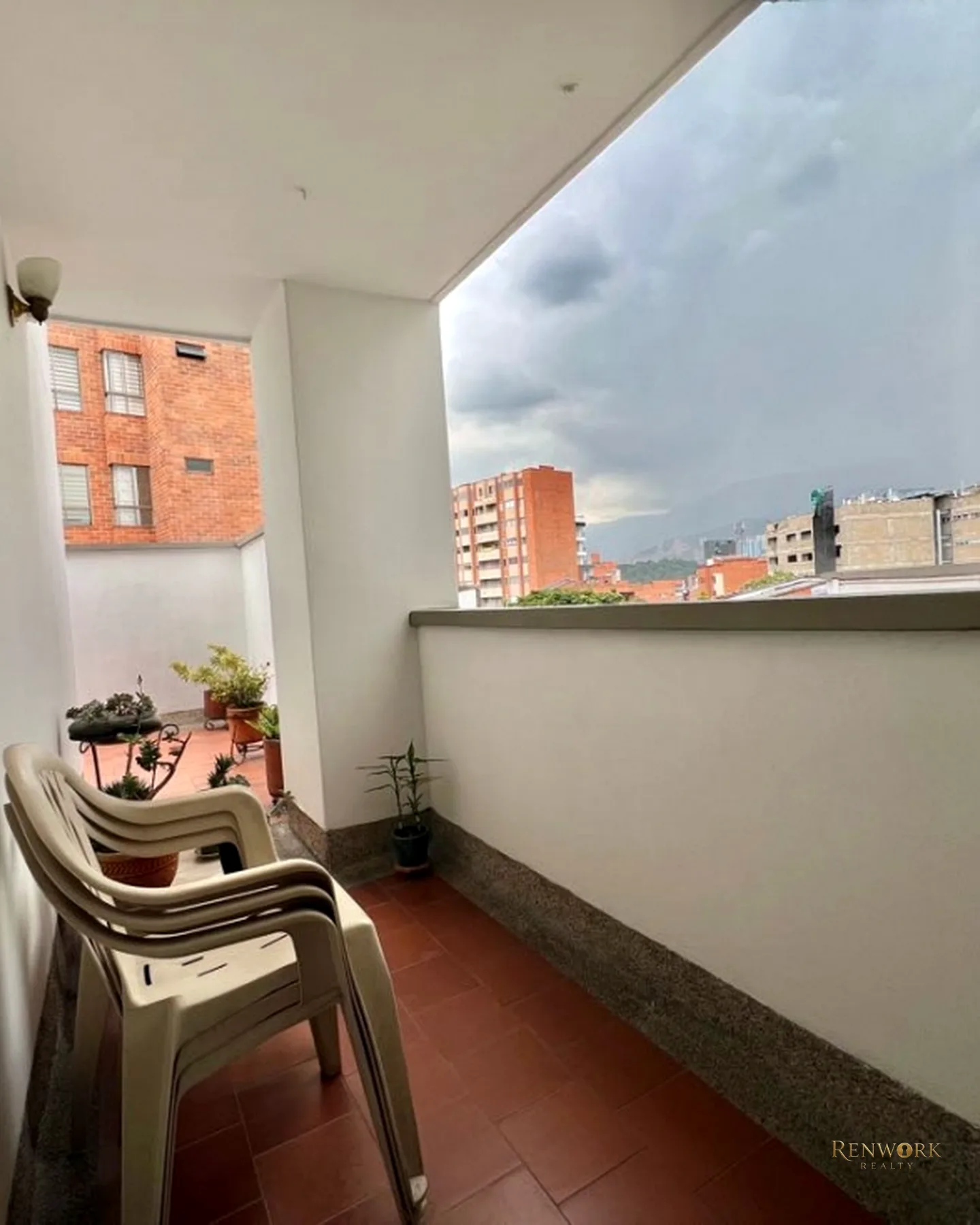 VENTA AMPLIO APARTAMENTO DUPLEX LAURELES MEDELLÍN 264,39 MTS2 · foto 18