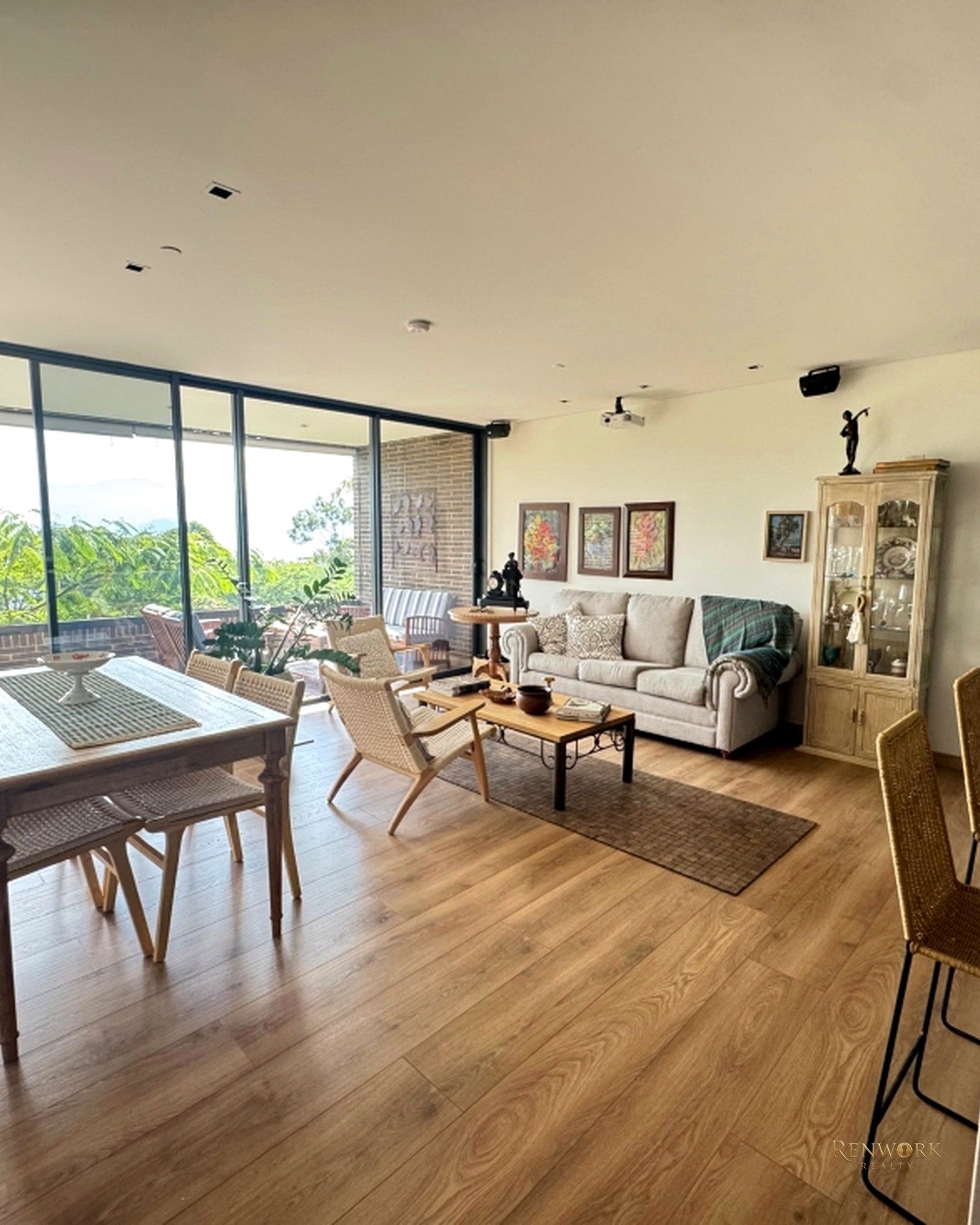 VENTA APARTAESTUDIO ALTOS DEL POBLADO – MEDELLÍN · foto 2