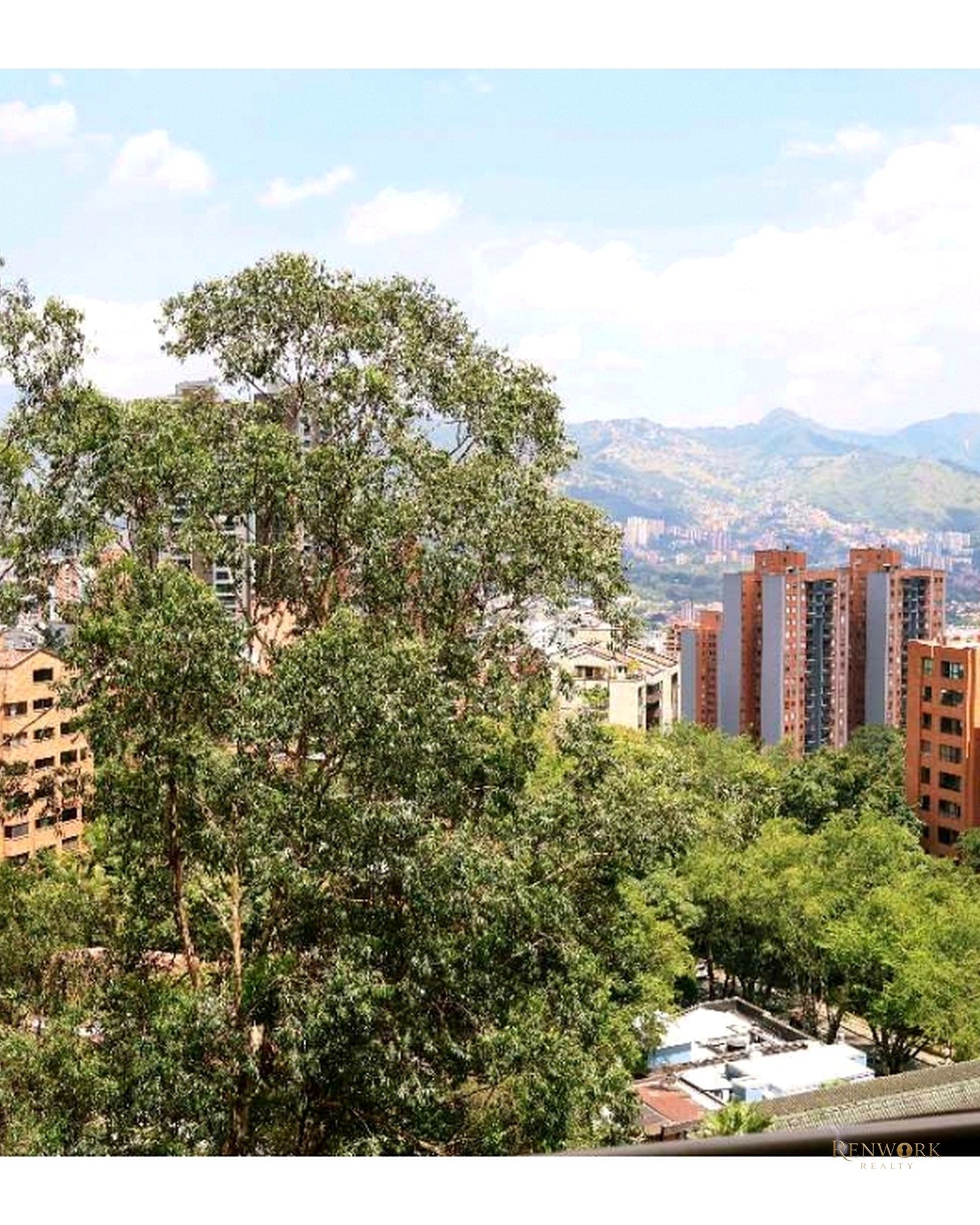 VENTA APARTAMENTO 110 M2 LAS SANTAS EL POBLADO MEDELLIN · foto 4