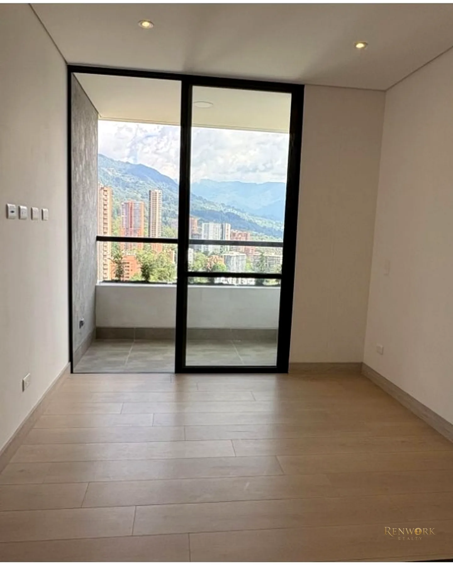VENTA APARTAMENTO AIRBNB EL POBLADO ESTRENAR VIA LINARES EXCLUSIVO · foto 2