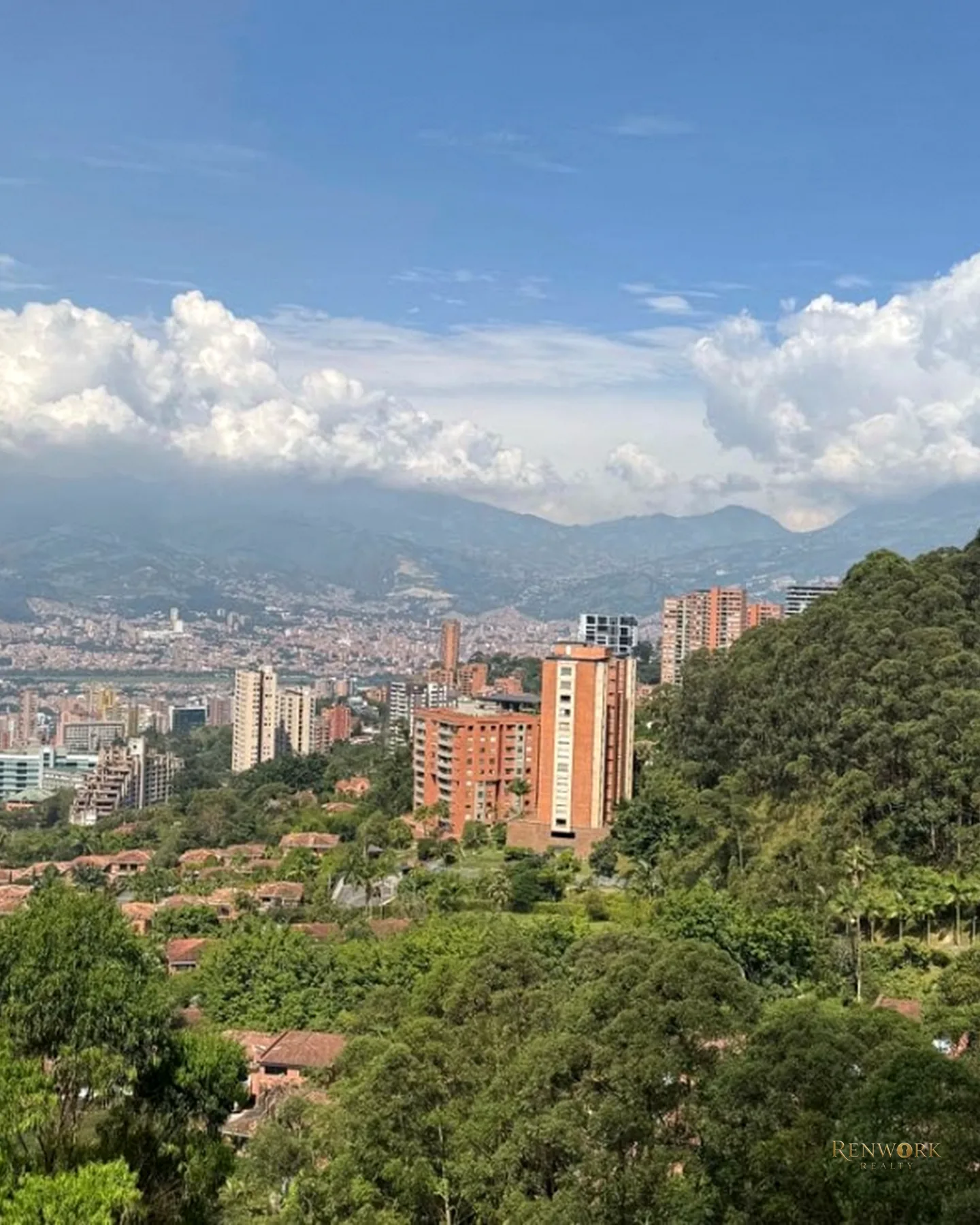 VENTA APARTAMENTO ALTOS DEL POBLADO · foto 10