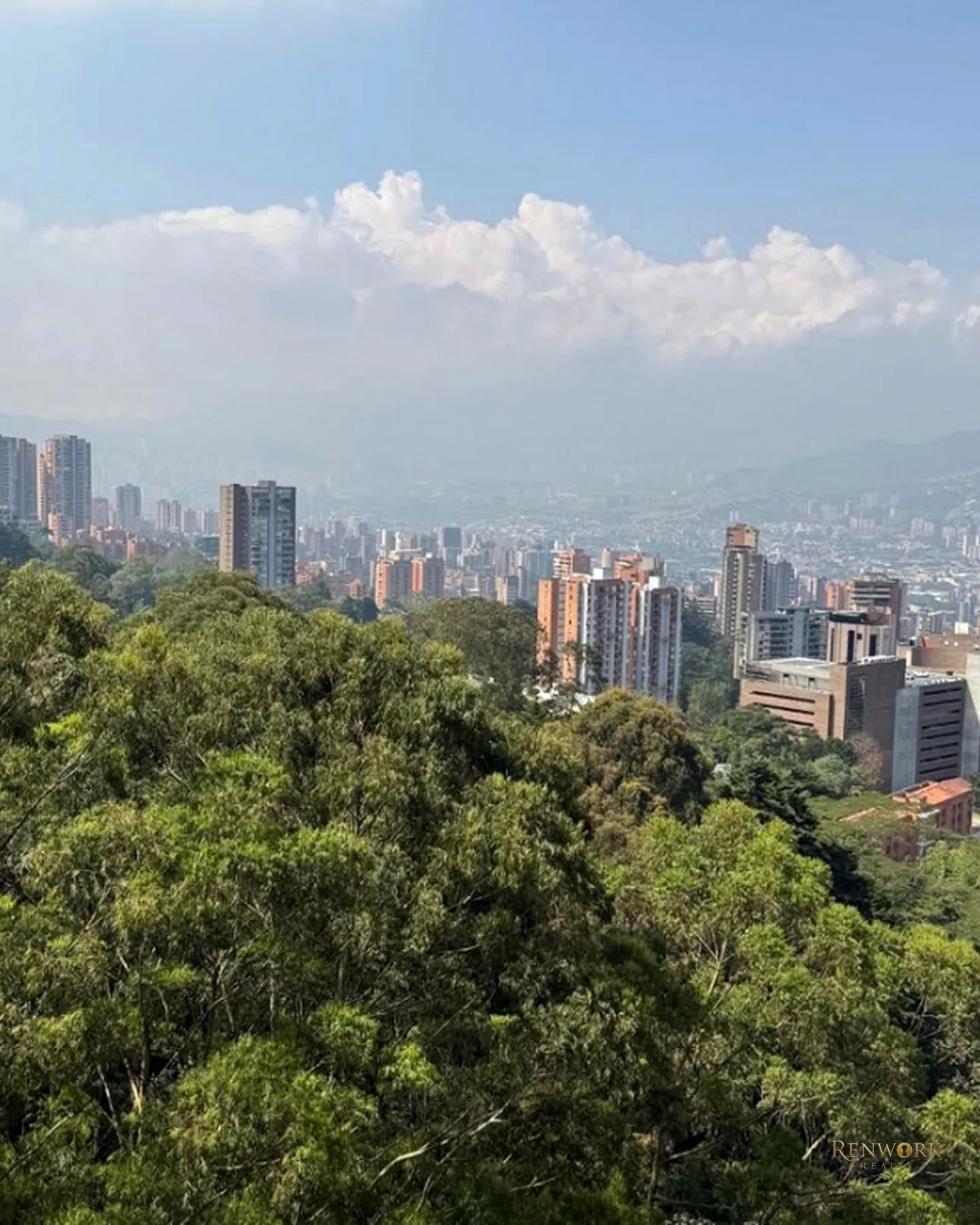 VENTA APARTAMENTO ALTOS DEL POBLADO · foto 11