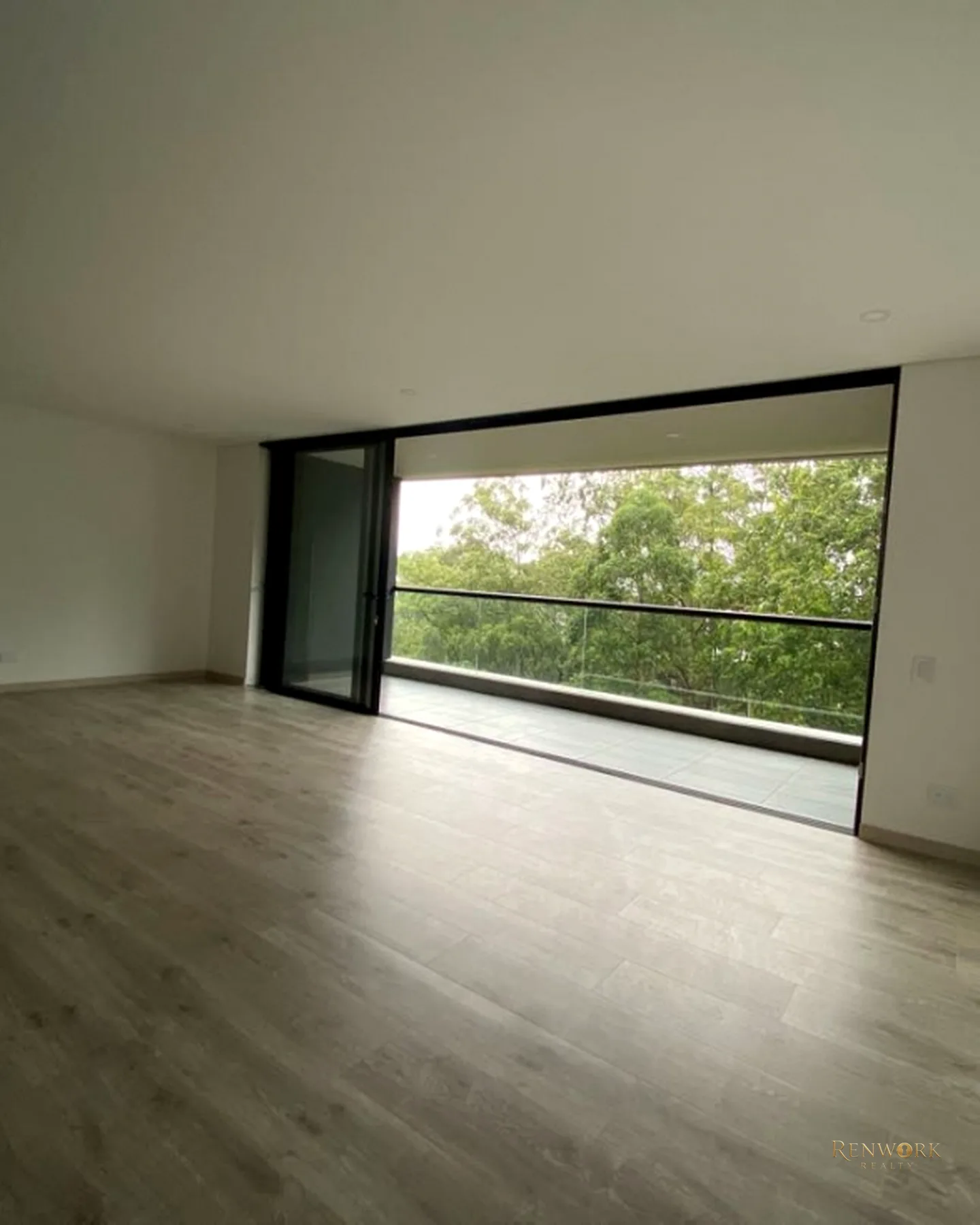 VENTA APARTAMENTO ALTOS DEL POBLADO MAZANTI · foto 9