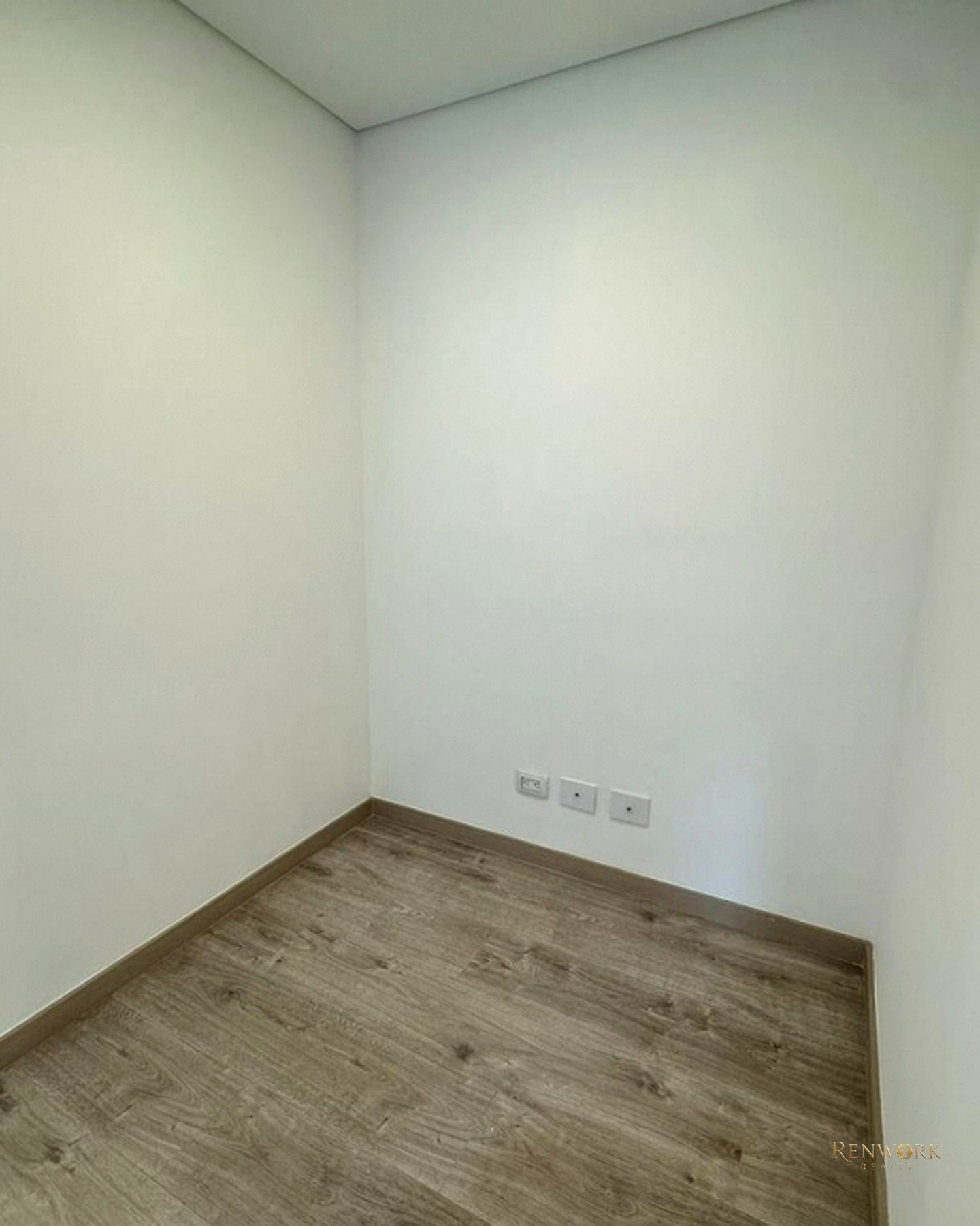 VENTA APARTAMENTO ALTOS DEL POBLADO, PISO ALTO. · foto 11