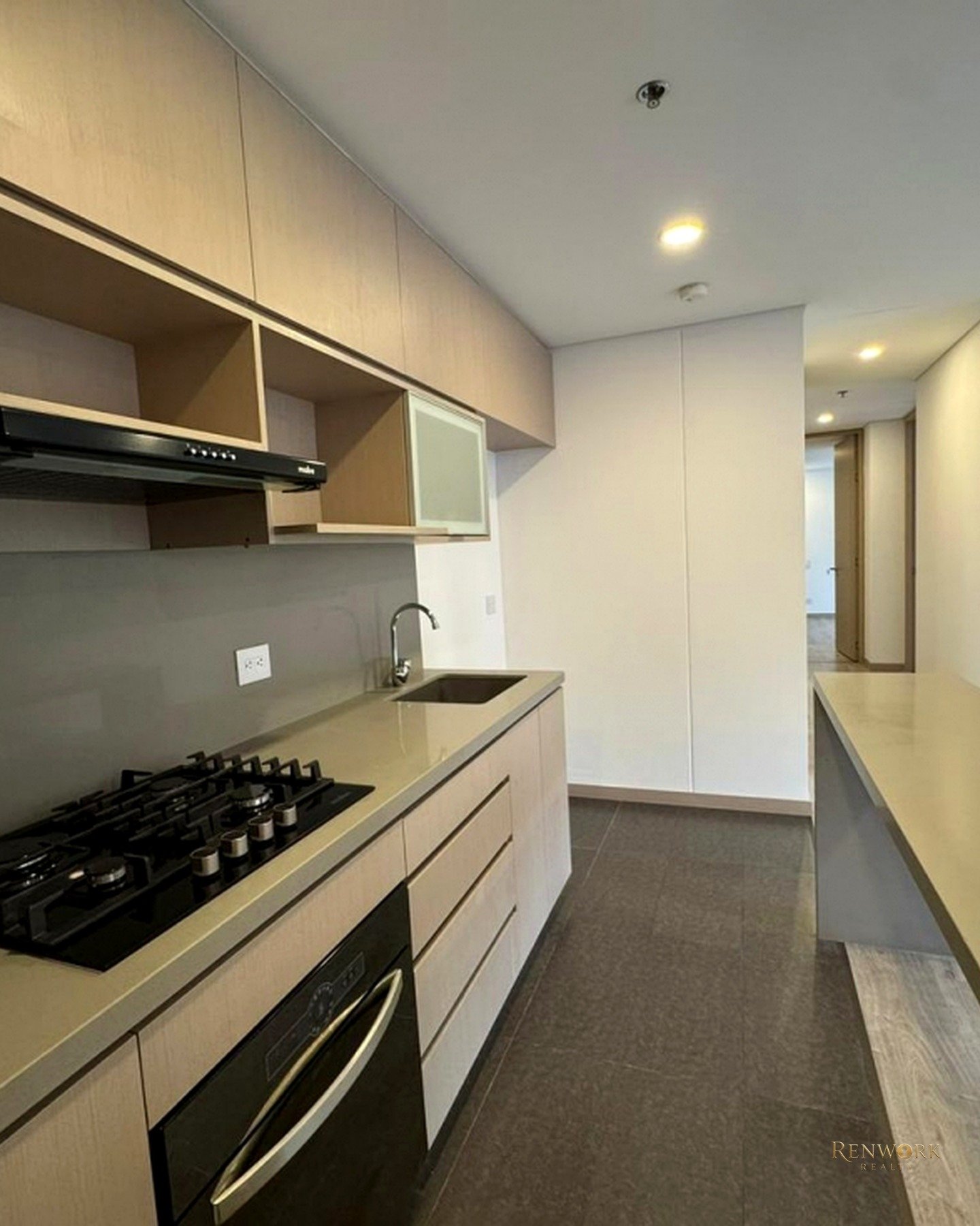 VENTA APARTAMENTO ALTOS DEL POBLADO, PISO ALTO. · foto 6