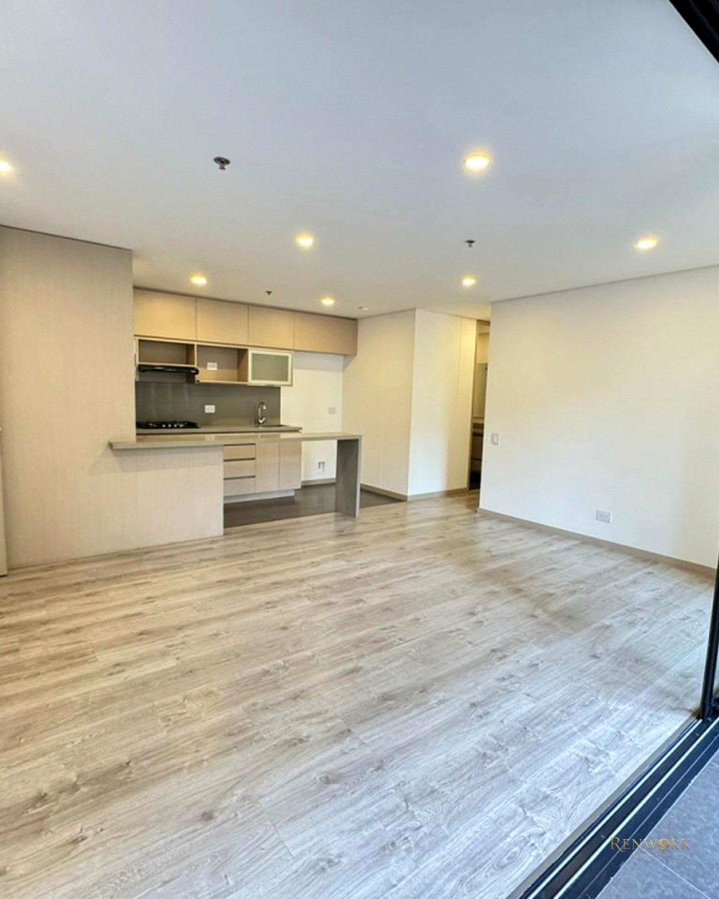 VENTA APARTAMENTO ALTOS DEL POBLADO, PISO ALTO. · foto 9