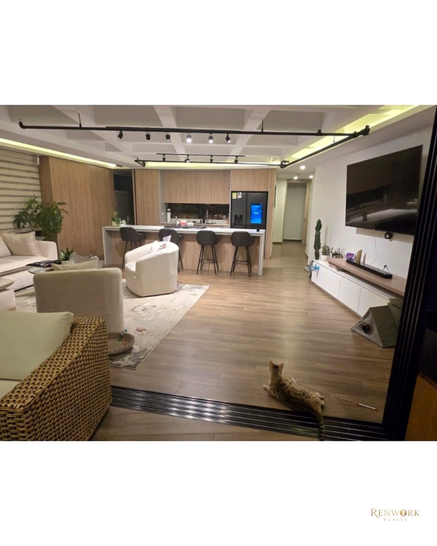VENTA APARTAMENTO ALTOS DEL POBLADO, PISO ALTO, VISTA CIUDAD. · foto 3