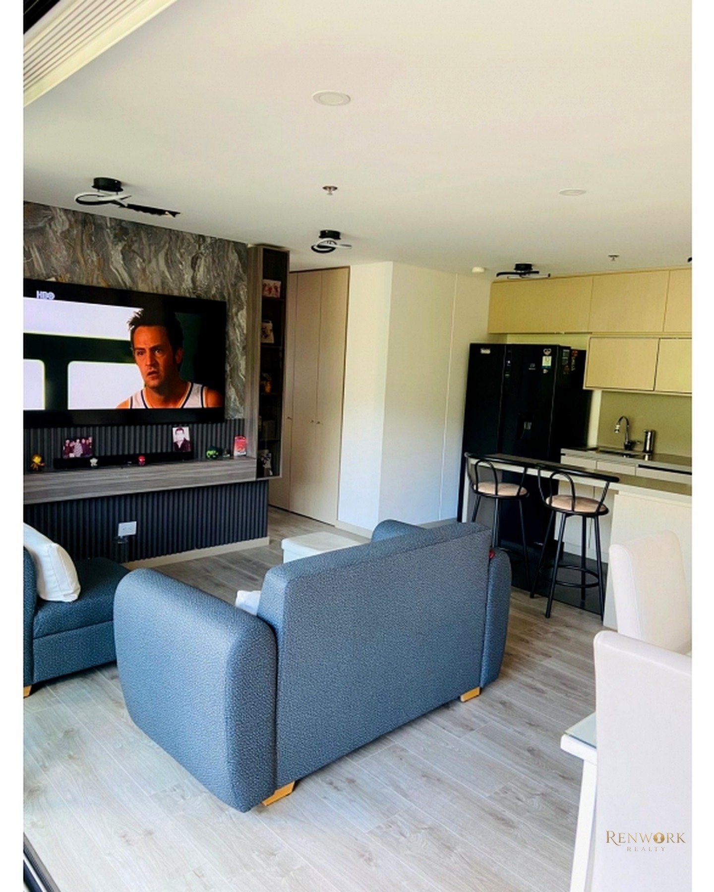 VENTA APARTAMENTO ALTOS DEL POBLADO, VISTA ABIERTA, PISO ALTO. · foto 3