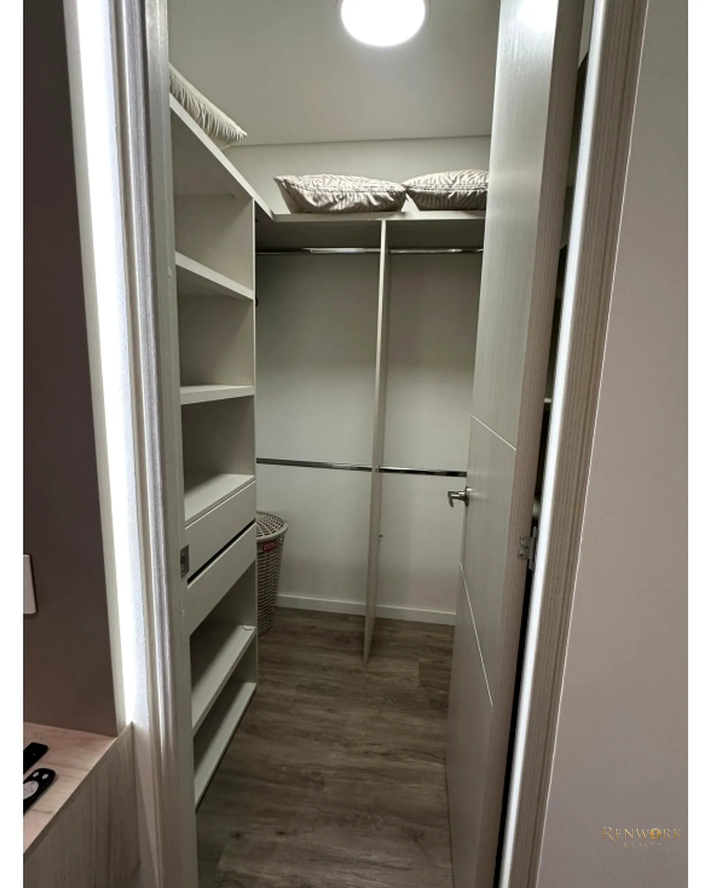 VENTA APARTAMENTO AMOBLADO - CASTROPOL, MEDELLÍN · foto 18
