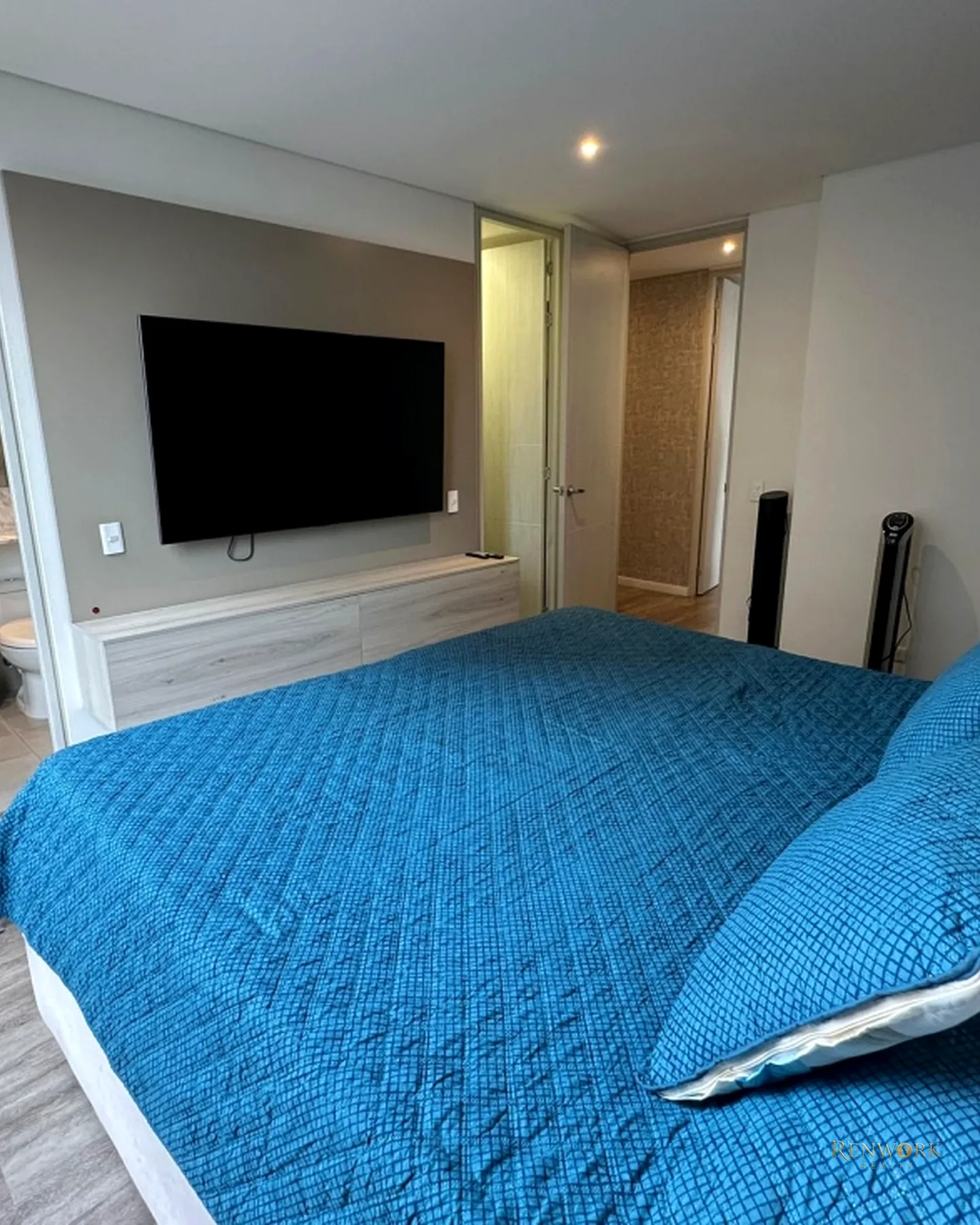 VENTA APARTAMENTO AMOBLADO - CASTROPOL, MEDELLÍN · foto 13