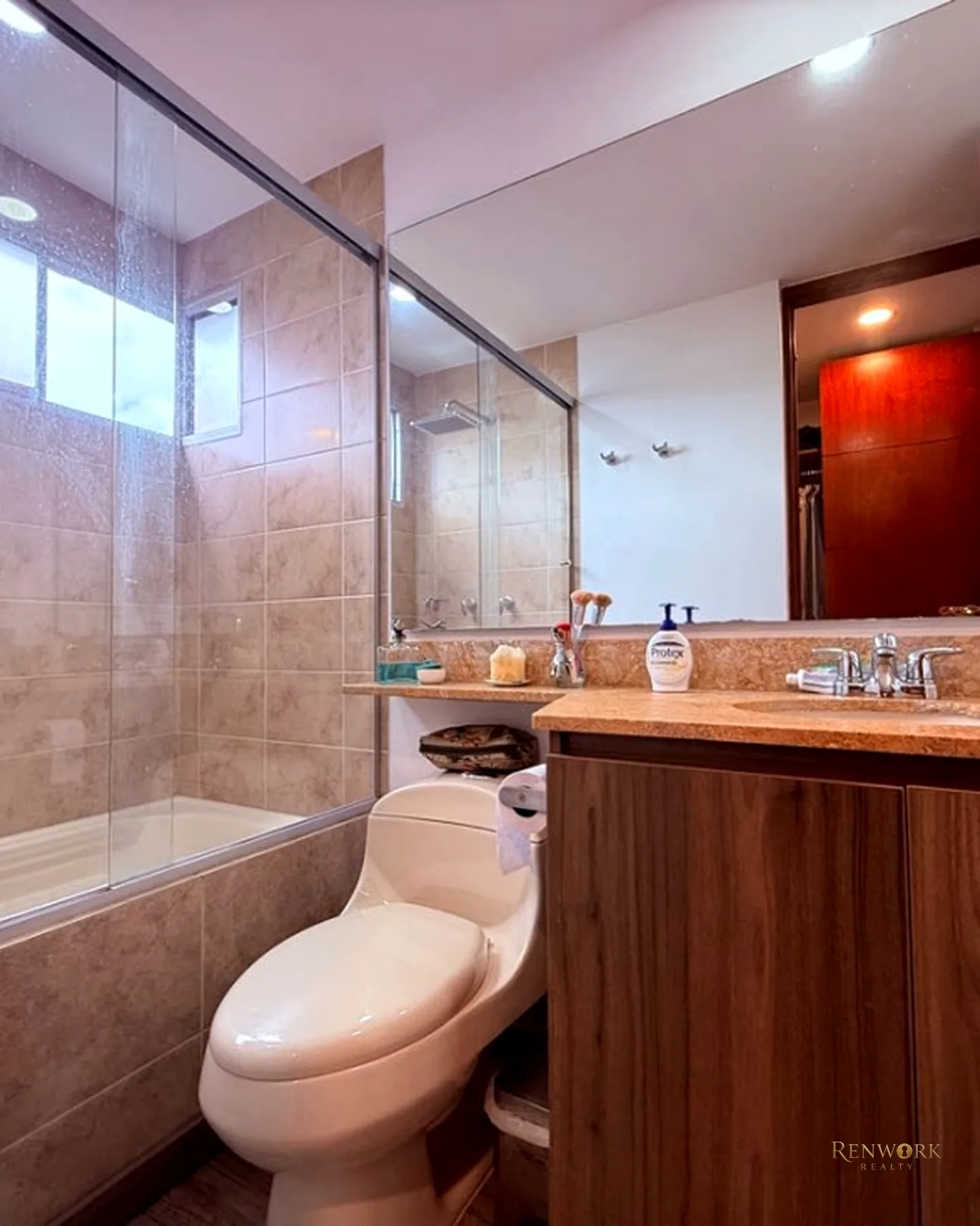 VENTA APARTAMENTO ALTOS DEL POBLADO · foto 9