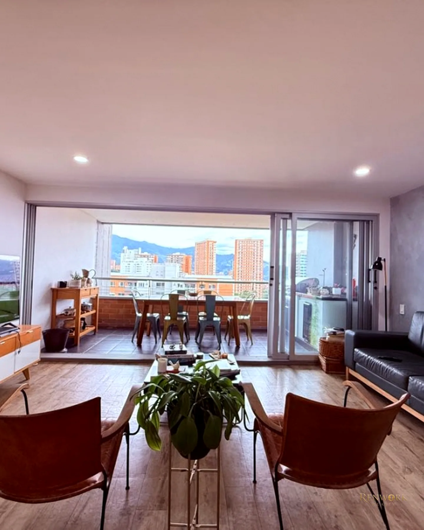 VENTA APARTAMENTO ALTOS DEL POBLADO · foto 1