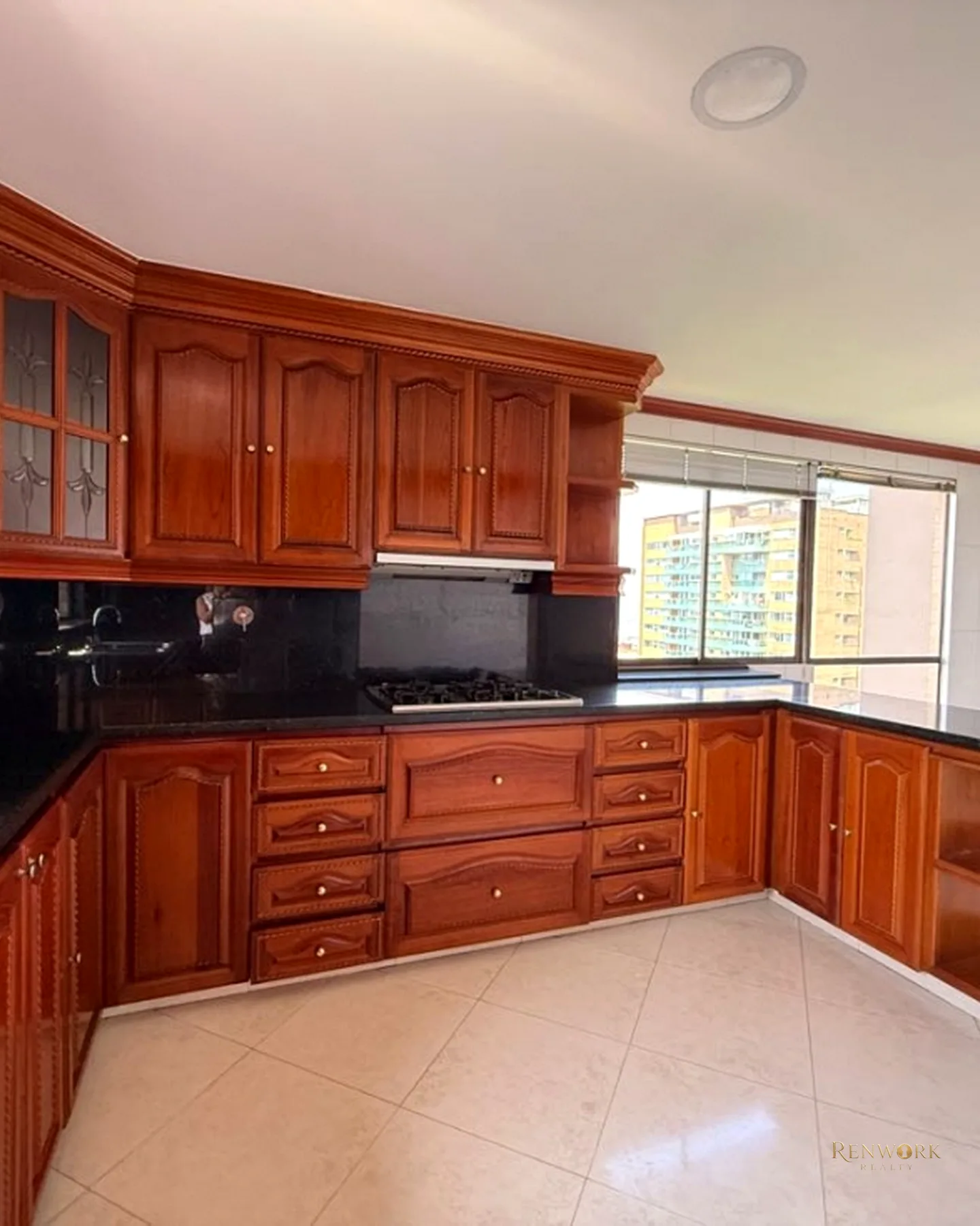 VENTA APARTAMENTO CERCA AL C.C EL TESORO · foto 4