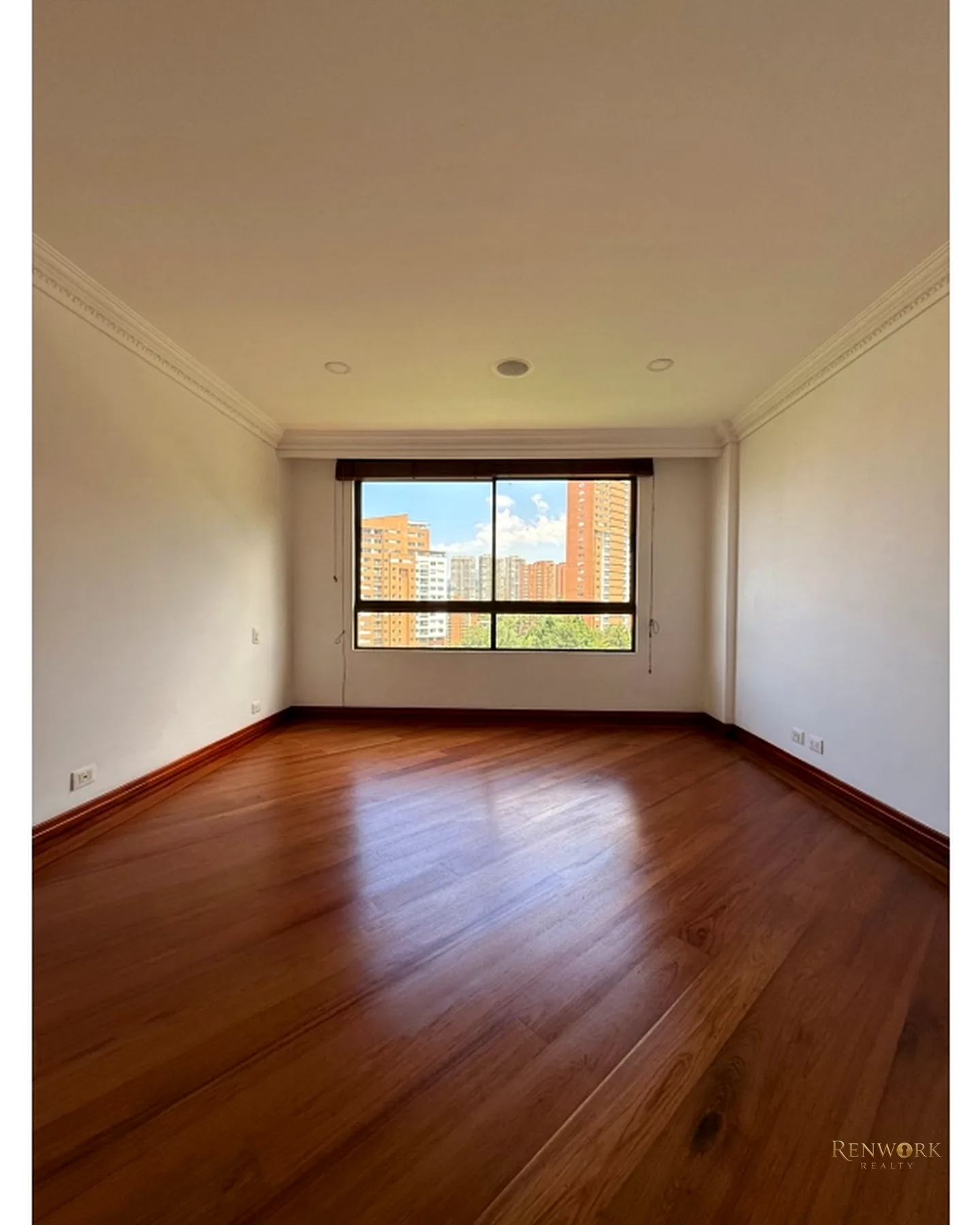 VENTA APARTAMENTO CERCA AL C.C EL TESORO · foto 6
