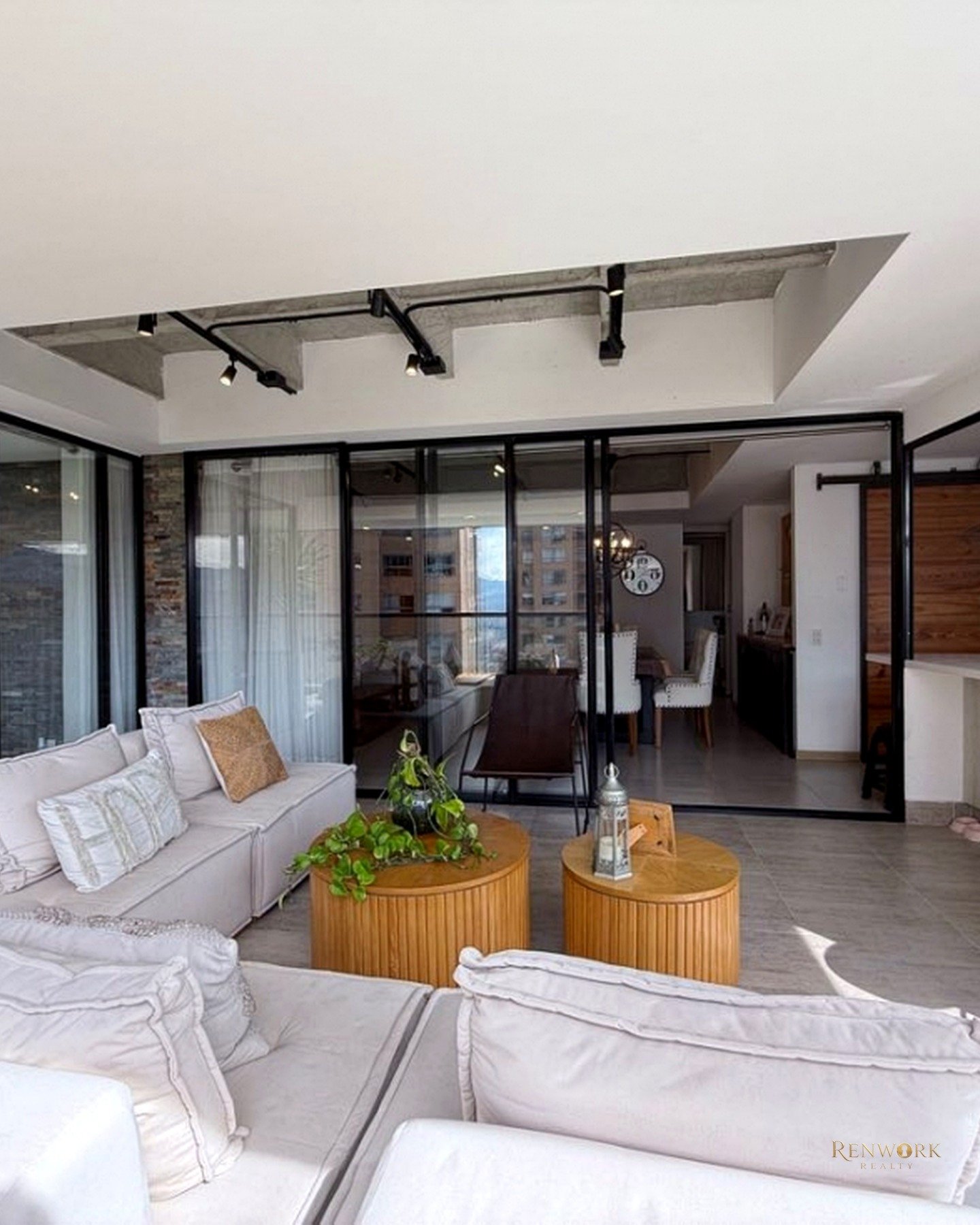 VENTA APARTAMENTO CON TERRAZA EN LOMA DE LAS BRUJAS | ENVIGADO · foto 4