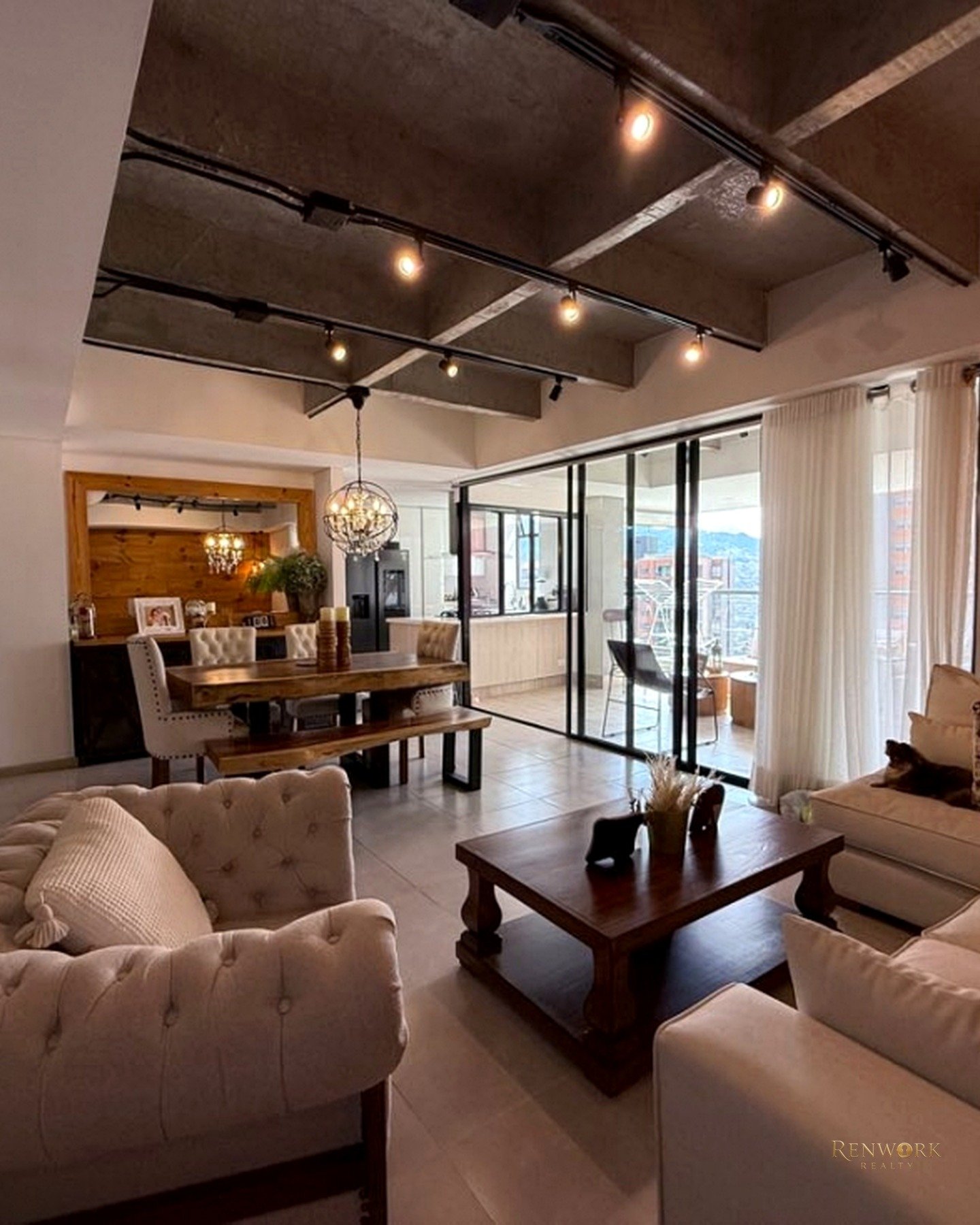 VENTA APARTAMENTO CON TERRAZA EN LOMA DE LAS BRUJAS | ENVIGADO · foto 3