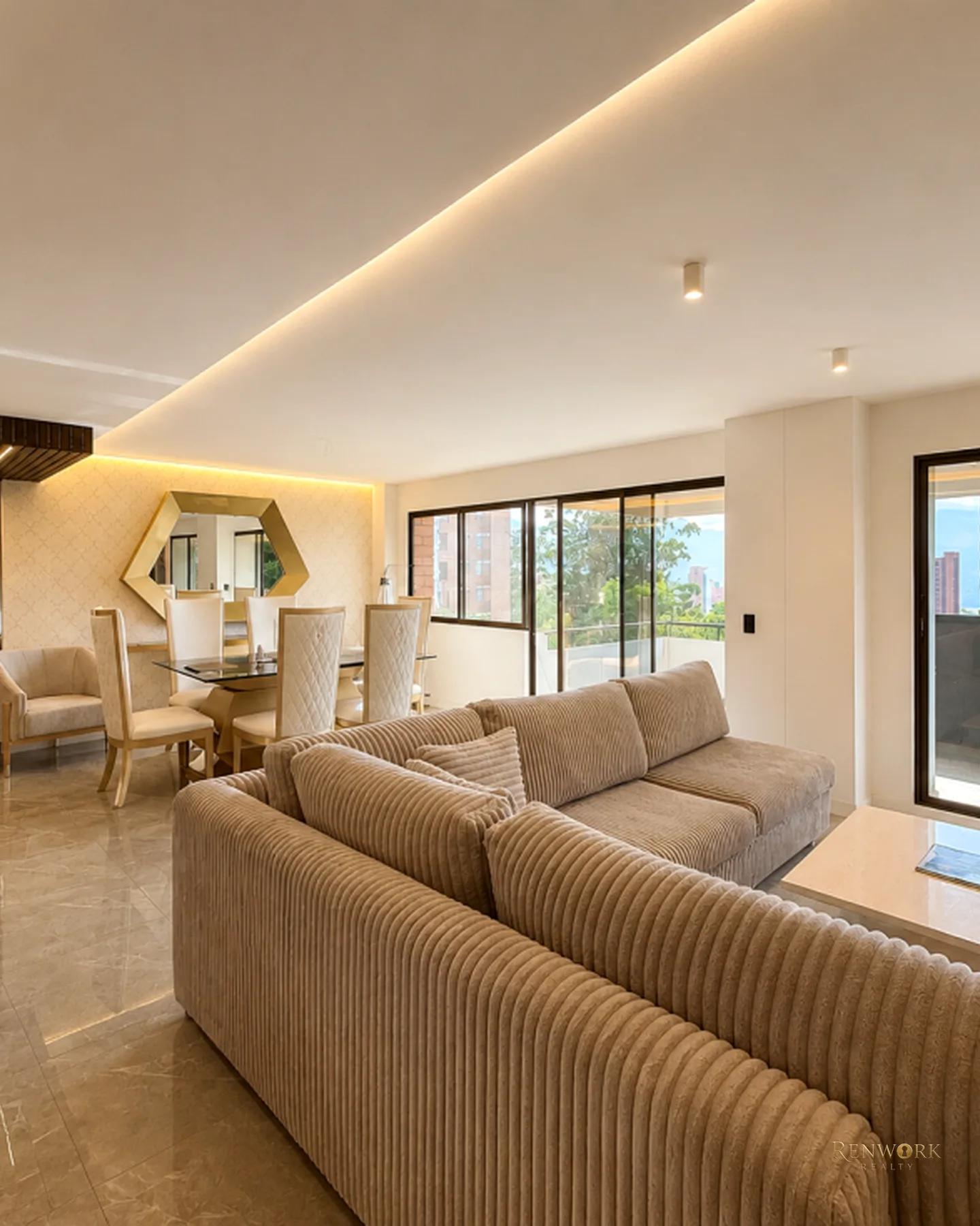 VENTA | APARTAMENTO DE LUJO EN EL POBLADO | 2 HABS + SERVICIO · foto 1