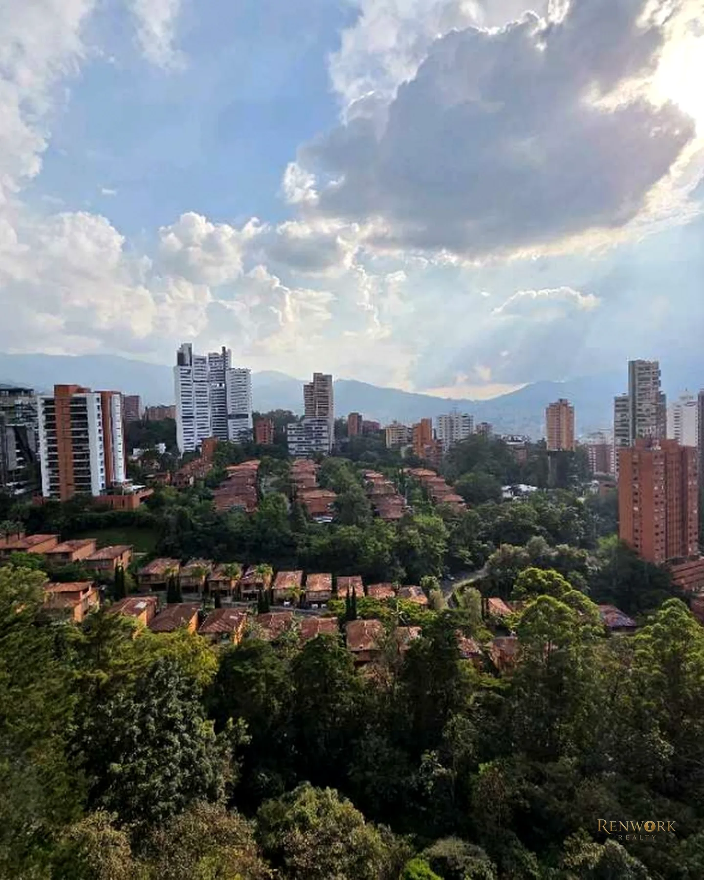 VENTA APARTAMENTO DE LUJO LOS BALSOS EL POBLADO 295 M2 · foto 21