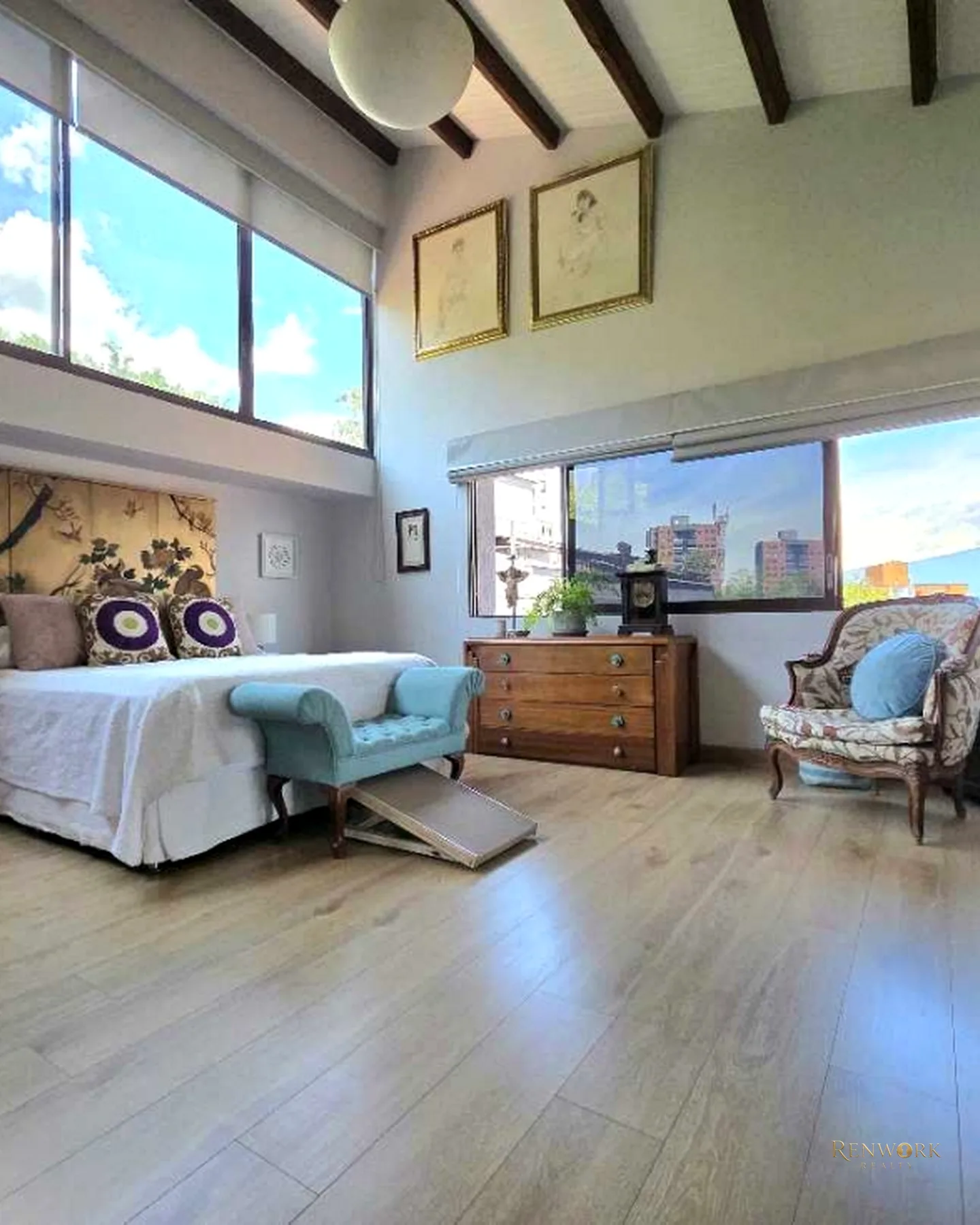 VENTA APARTAMENTO DUPLEX CERCANO A LOMA DE LOS PARRA EL POBLADO 240M2 · foto 12
