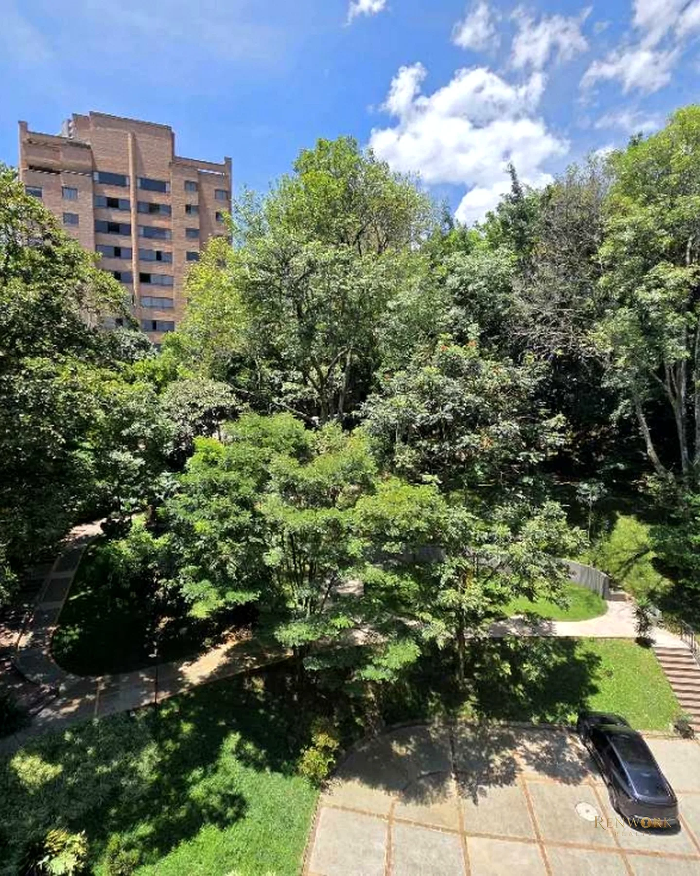 VENTA APARTAMENTO DUPLEX CERCANO A LOMA DE LOS PARRA EL POBLADO 240M2 · foto 21