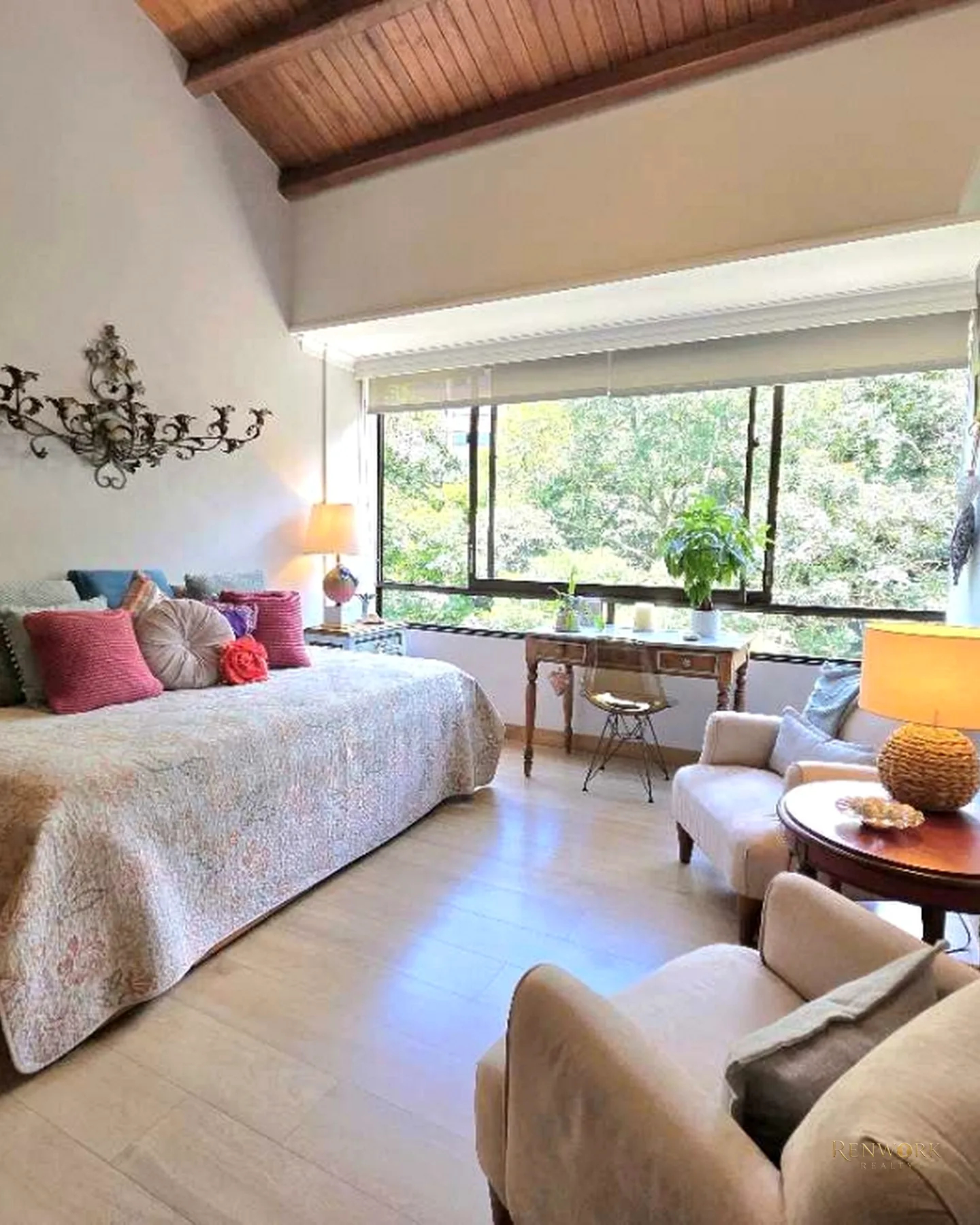 VENTA APARTAMENTO DUPLEX CERCANO A LOMA DE LOS PARRA EL POBLADO 240M2 · foto 11