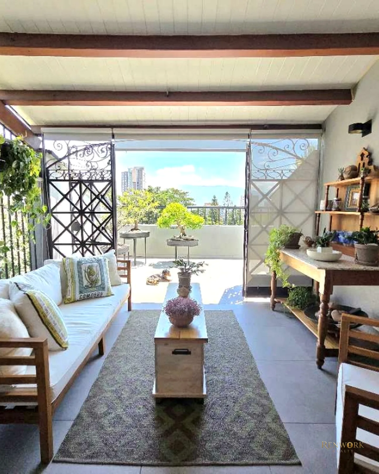 VENTA APARTAMENTO DUPLEX CERCANO A LOMA DE LOS PARRA EL POBLADO 240M2 · foto 2