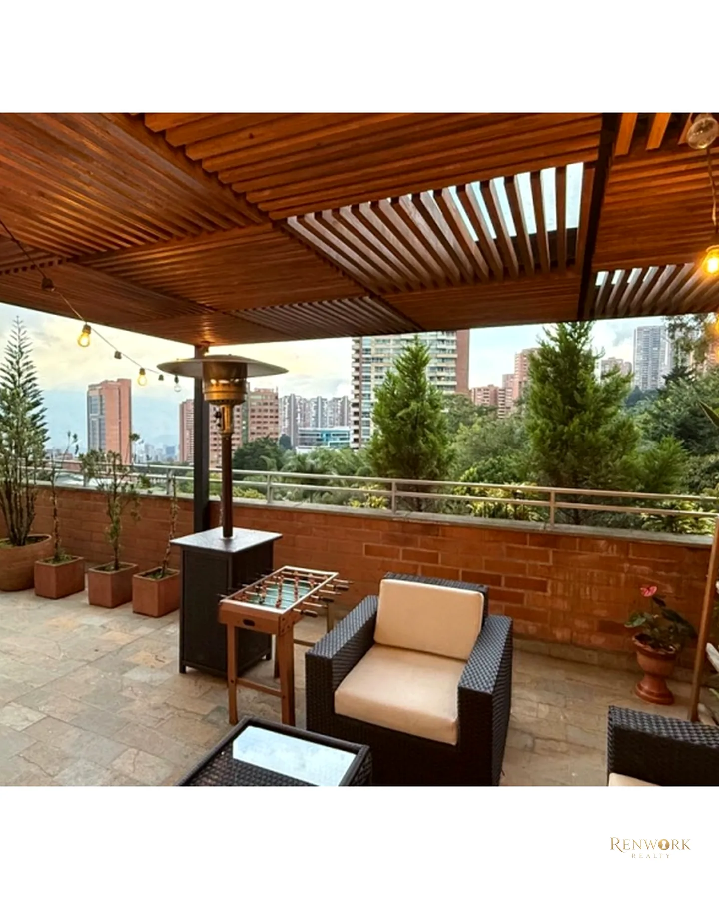 VENTA APARTAMENTO DUPLEX CON TERRAZA, REMODELADO, CERCA AL TESORO 🥰 · foto 13