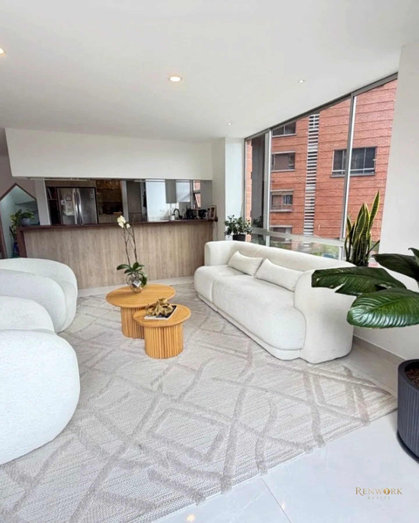 VENTA APARTAMENTO DUPLEX CON TERRAZA, REMODELADO, CERCA AL TESORO 🥰 · foto 1
