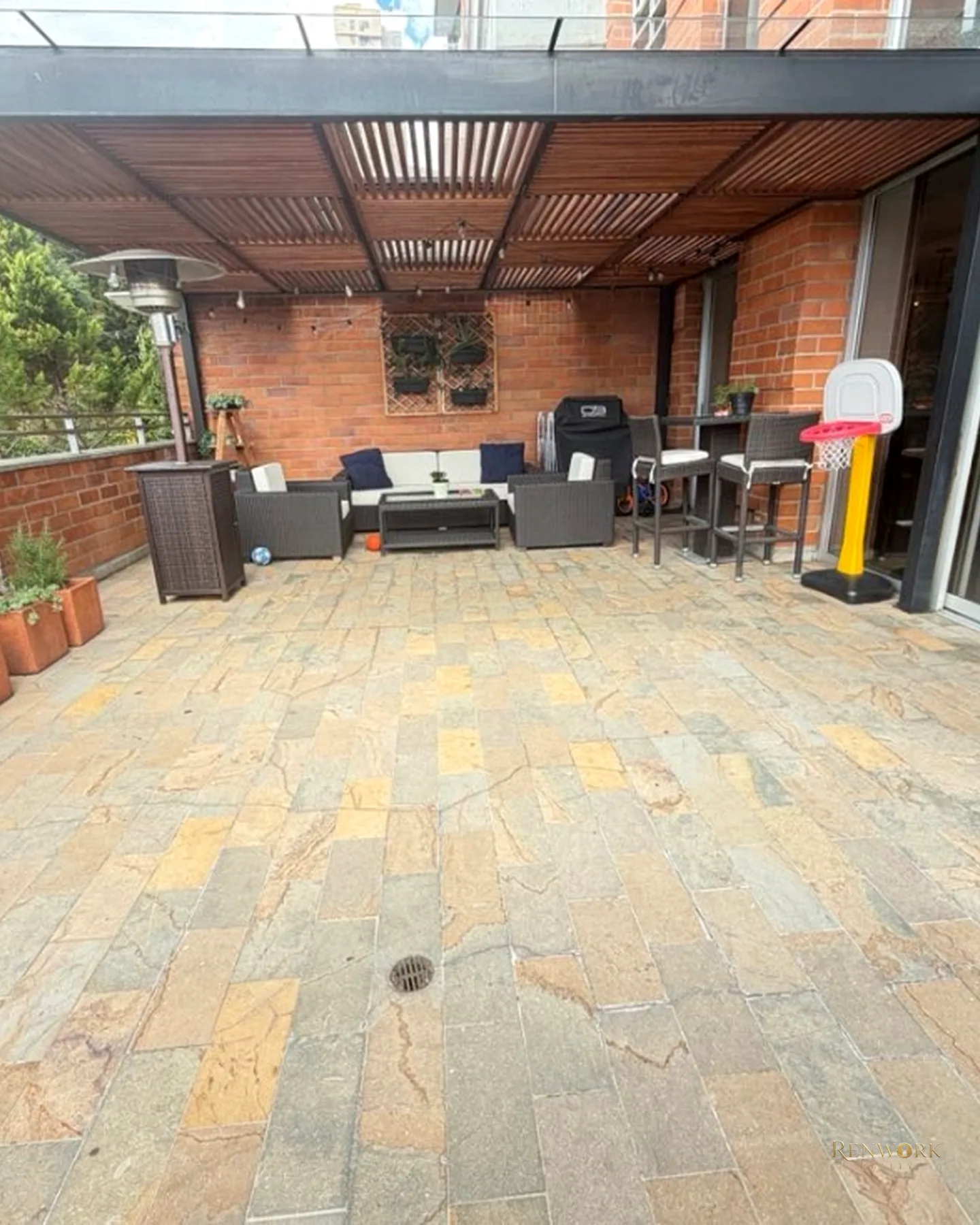 VENTA APARTAMENTO DUPLEX CON TERRAZA, REMODELADO, CERCA AL TESORO 🥰 · foto 14