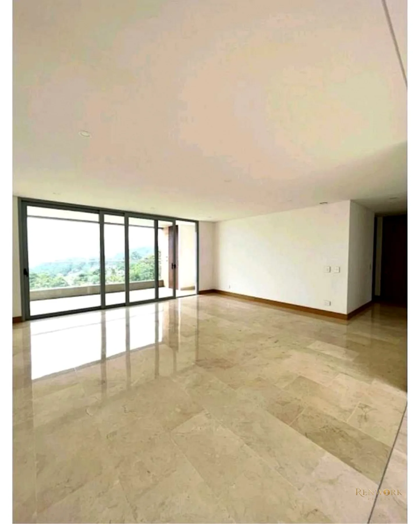 VENTA APARTAMENTO EL POBLADO CON VISTA Y ACCESO PALMAS -COLA DEL ZORRO · foto 1
