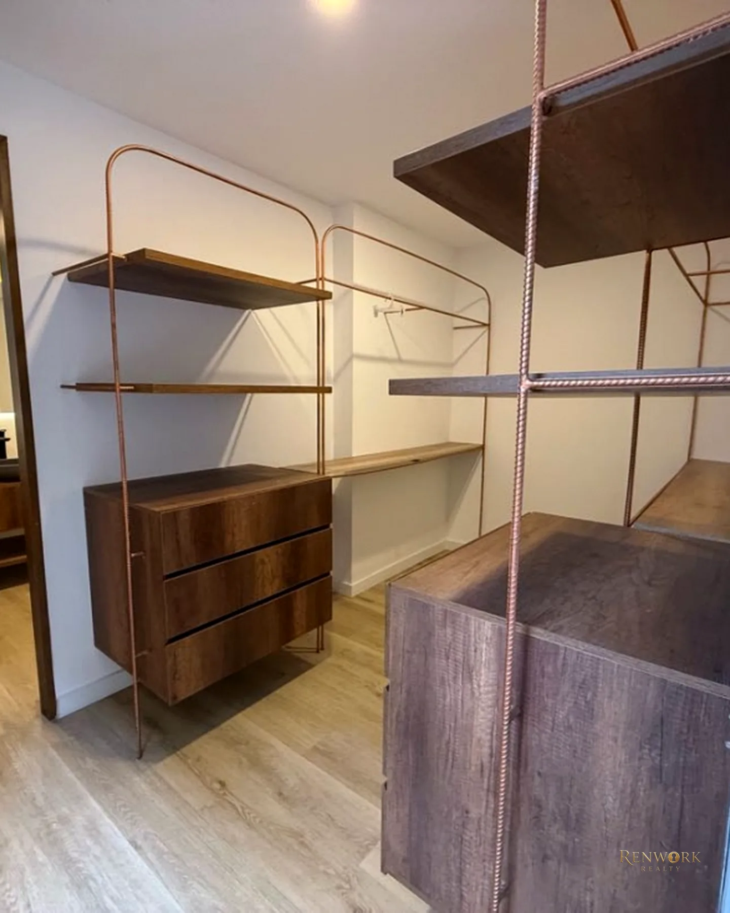 VENTA APARTAMENTO EL TESORO 138.23 MTS2 + TERRAZA DE 47.73 MTS2 · foto 11
