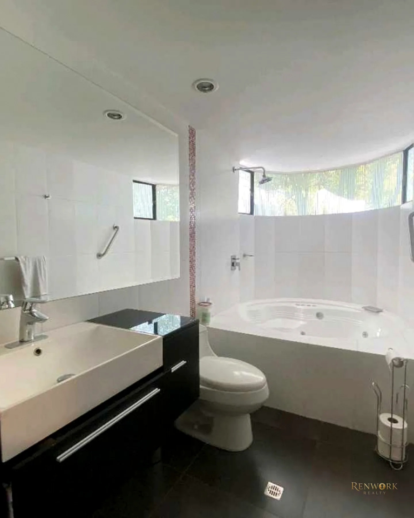 VENTA APARTAMENTO EN EL POBLADO ,4 ALCOBAS,CERCA MUSEO EL CASTILLO! · foto 18