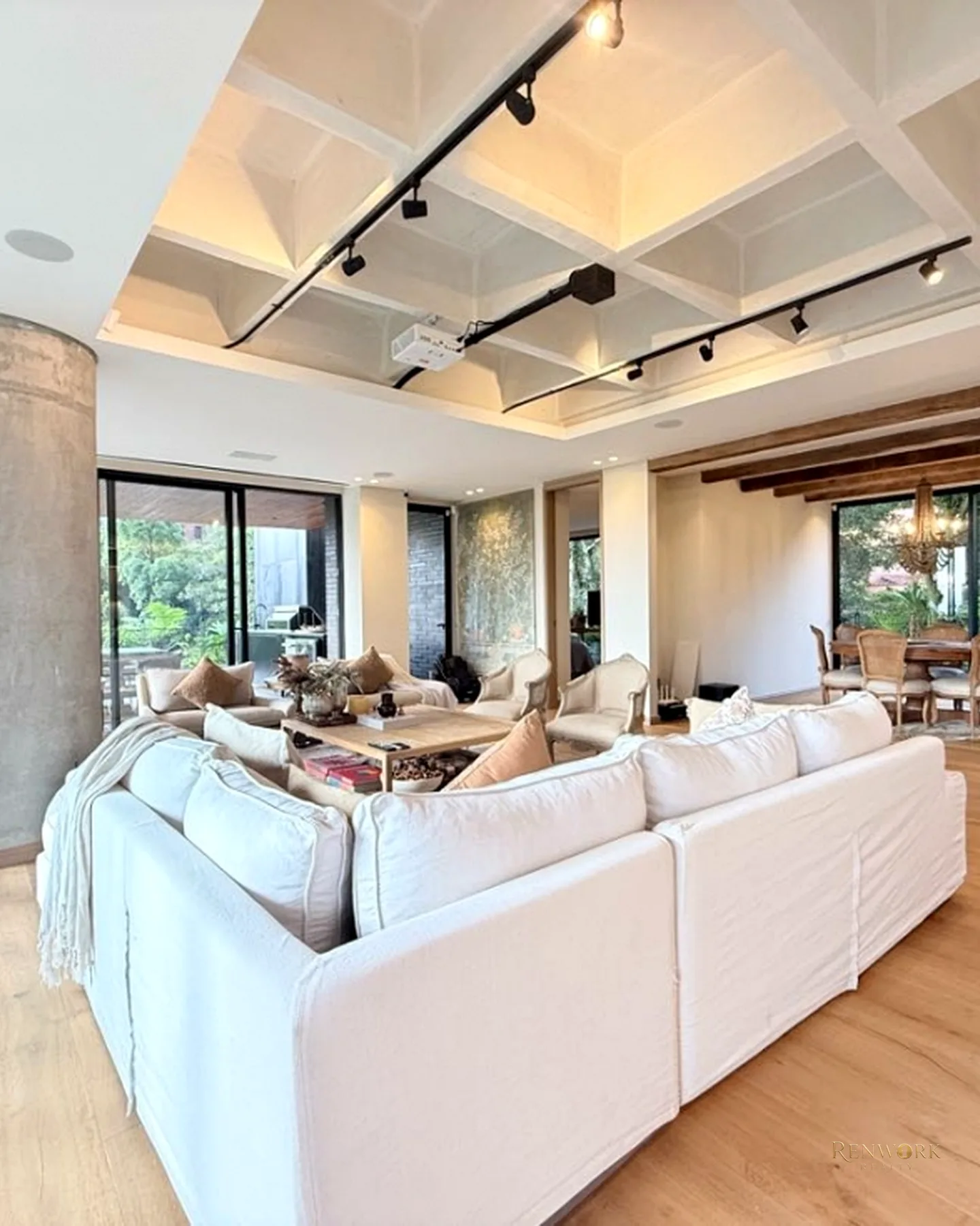 VENTA APARTAMENTO EN EL POBLADO · foto 2