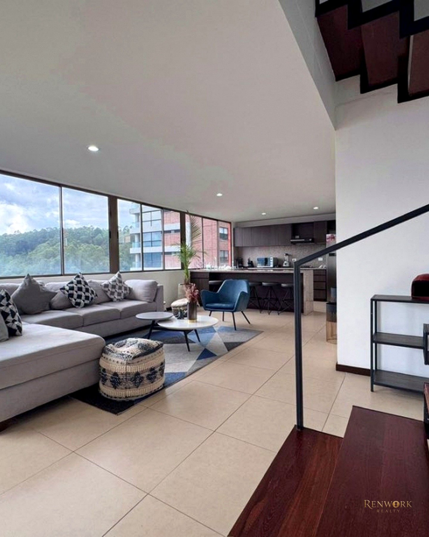 Vista de VENTA APARTAMENTO EN EL POBLADO SECTOR LAS PALMAS DE 163 MTS