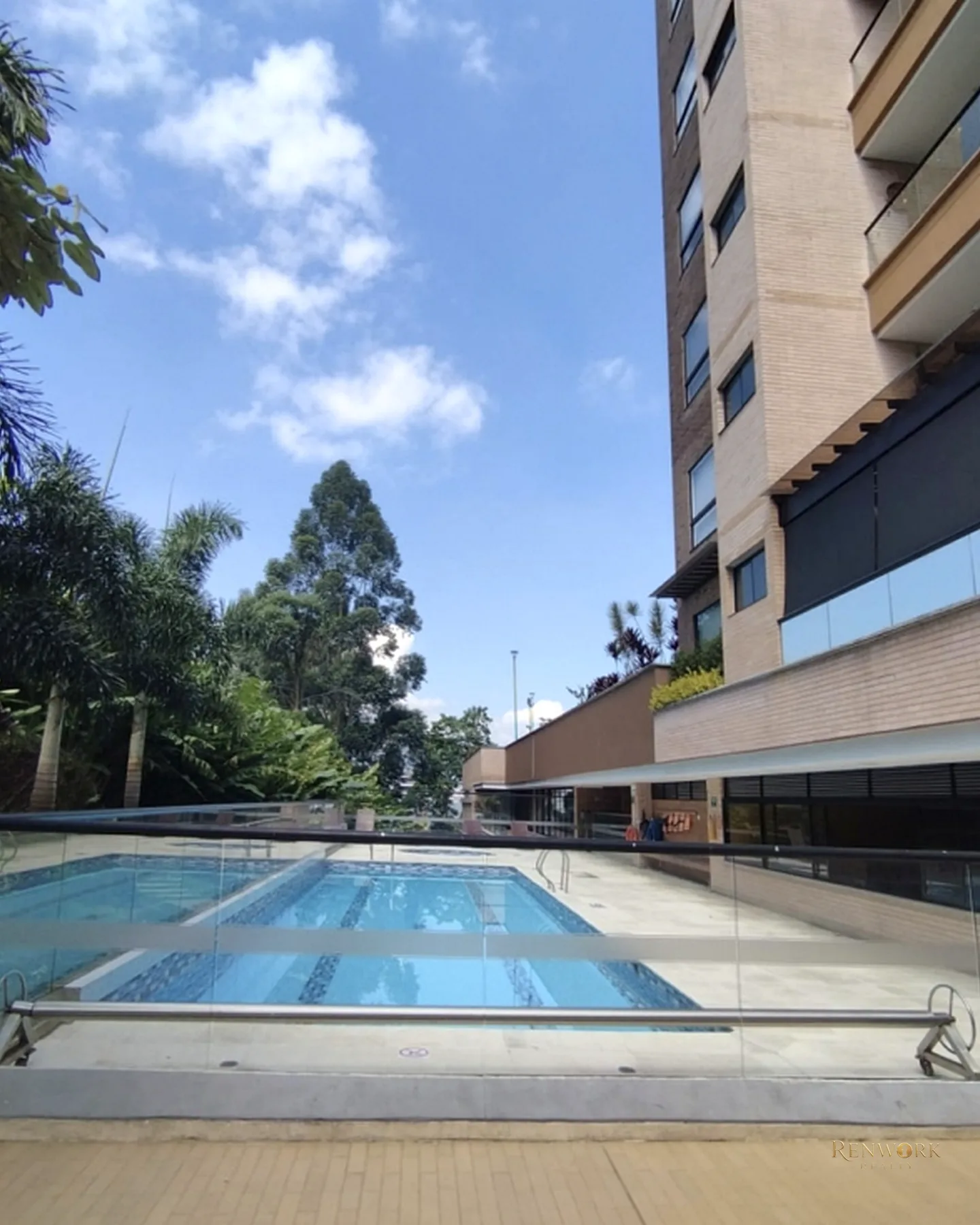 VENTA APARTAMENTO EN ENVIGADO, LOMA DE LAS BRUJAS. MODERNO. PISO ALTO · foto 14
