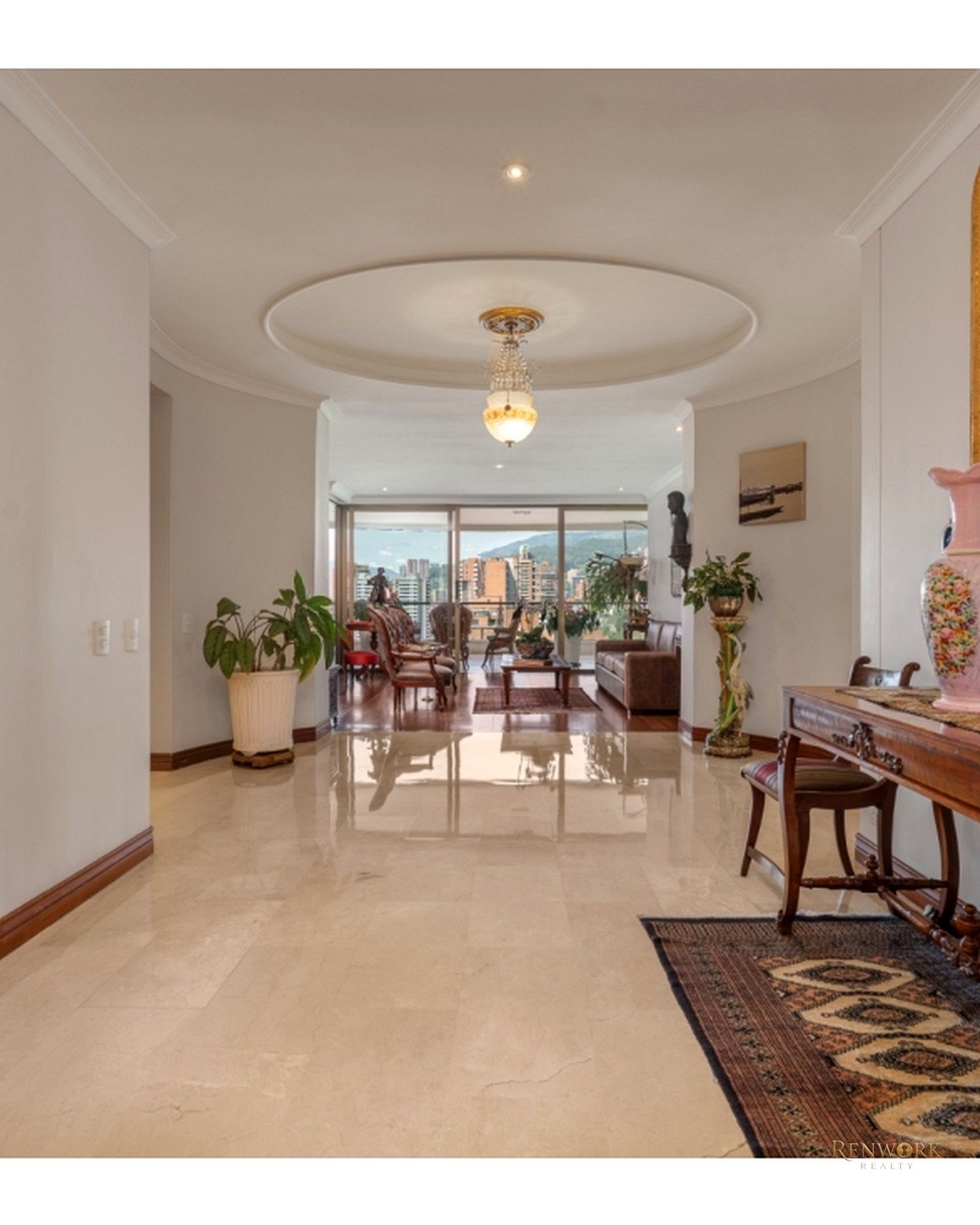 Vista de VENTA APARTAMENTO EN LA LOMA DE LOS GONZALEZ. EL POBLADO. MEDELLIN