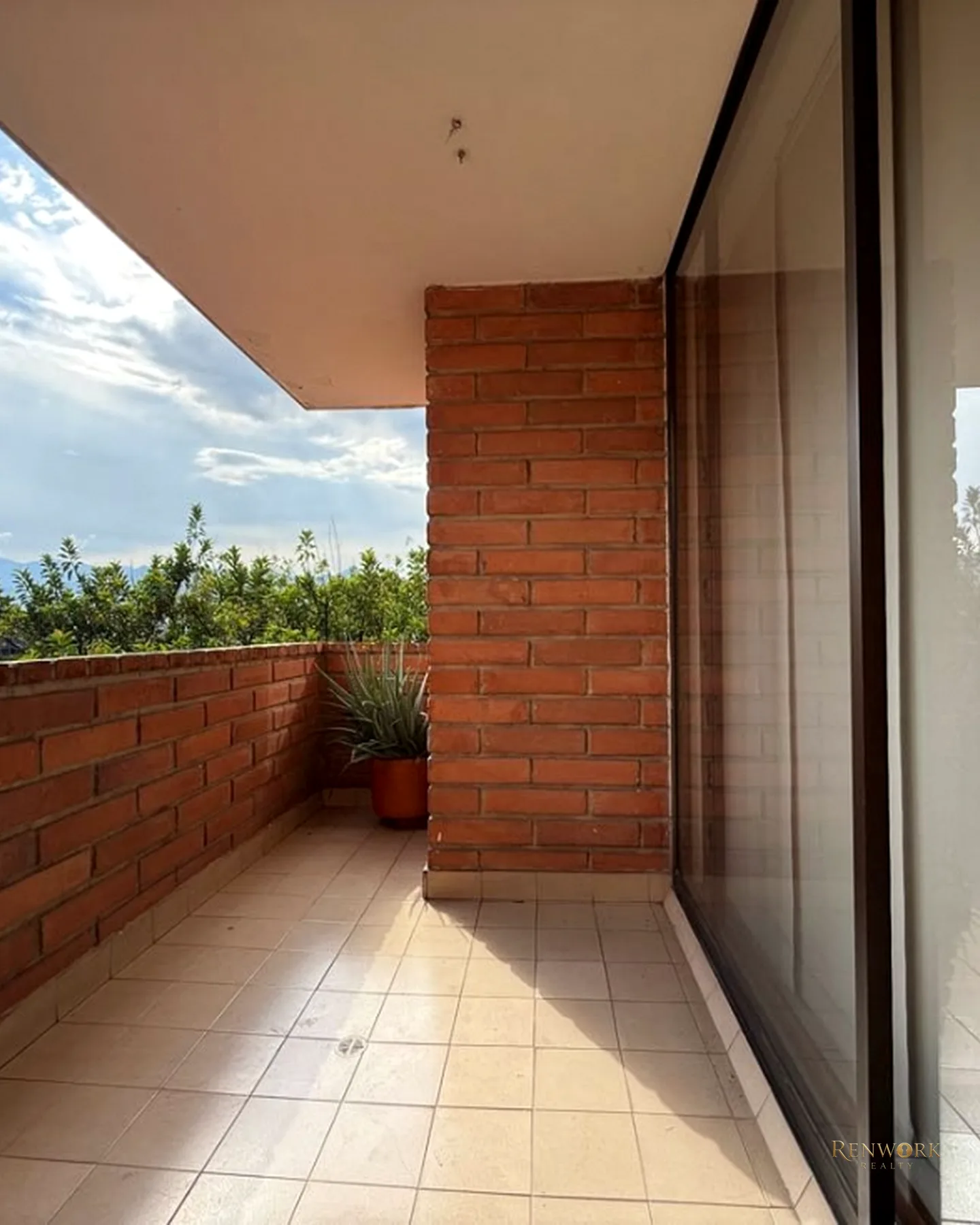 VENTA APARTAMENTO EN LALINDE IDEAL PARA REMODELAR · foto 3