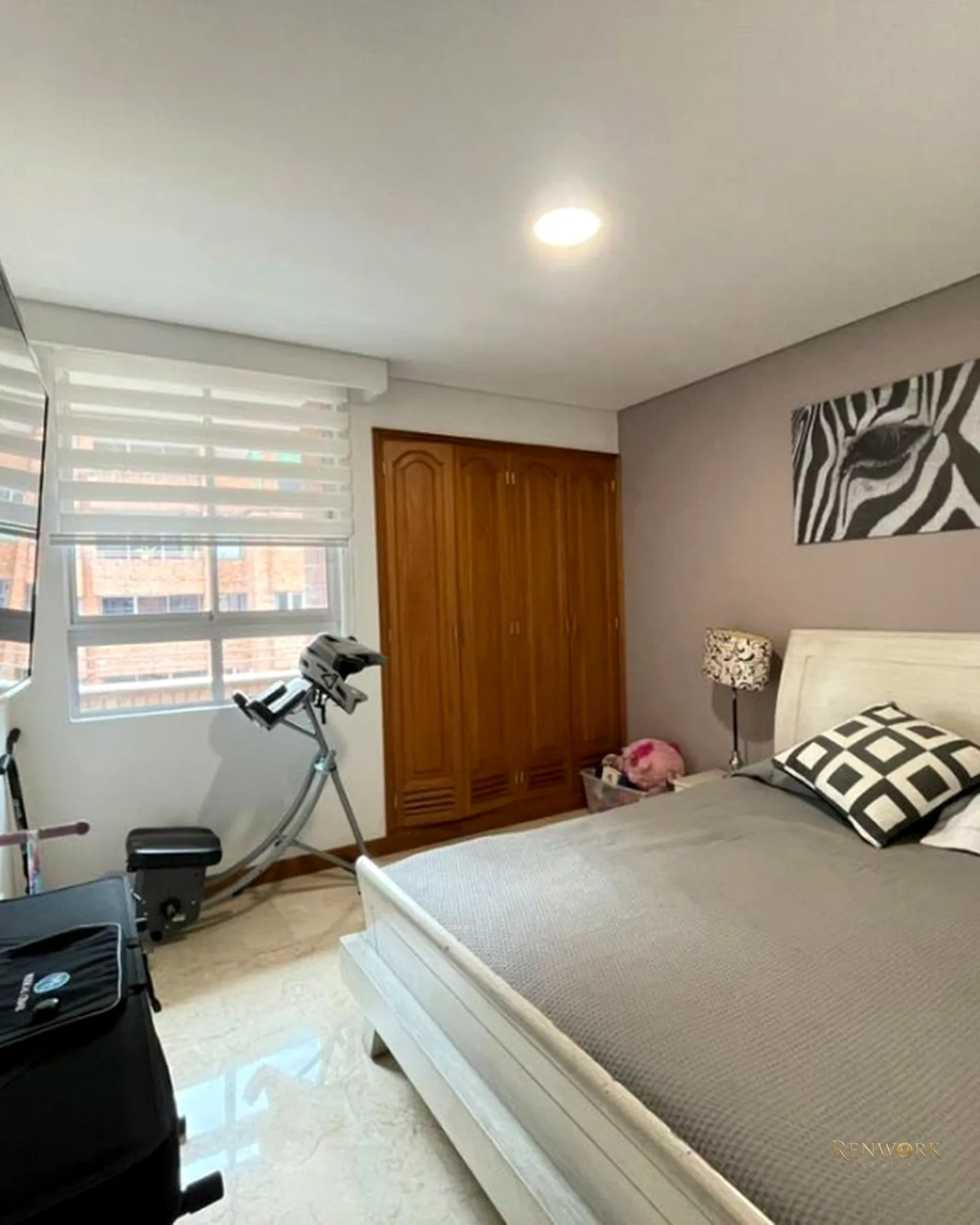 VENTA APARTAMENTO EN LAURELES SANTA TERESITA · foto 10