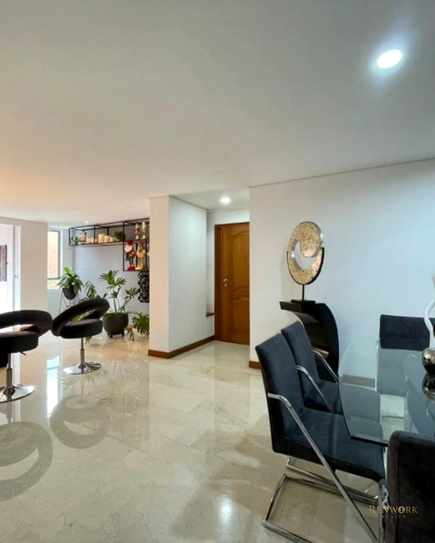 VENTA APARTAMENTO EN LAURELES SANTA TERESITA · foto 1