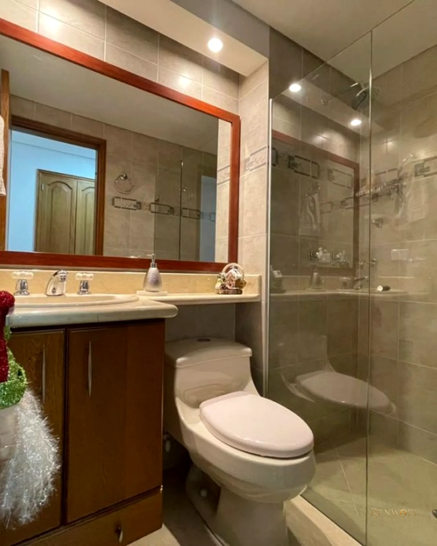 VENTA APARTAMENTO EN LAURELES SANTA TERESITA · foto 6