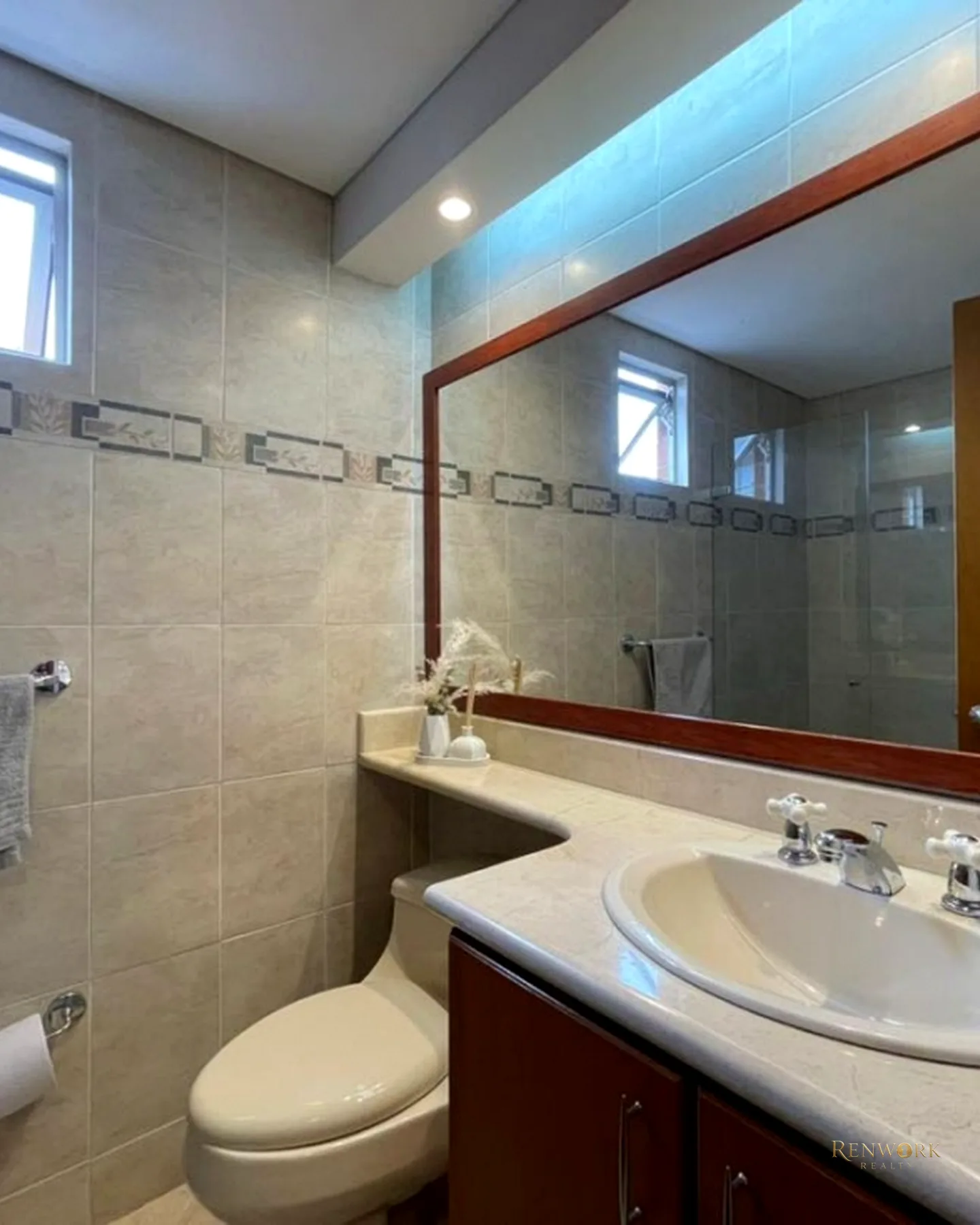 VENTA APARTAMENTO EN LAURELES SANTA TERESITA · foto 9