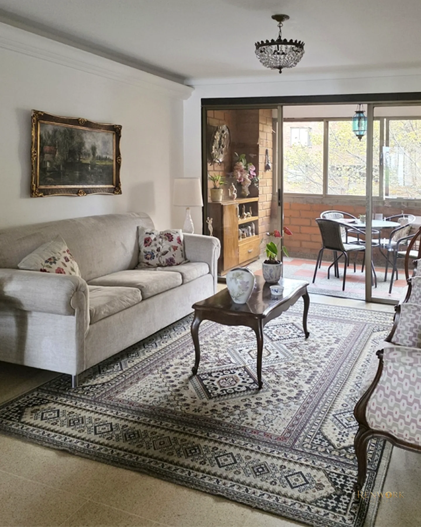 VENTA APARTAMENTO EN LAURELES, ZONA CAMINABLE. EDIFICIO CON PISCINA · foto 2