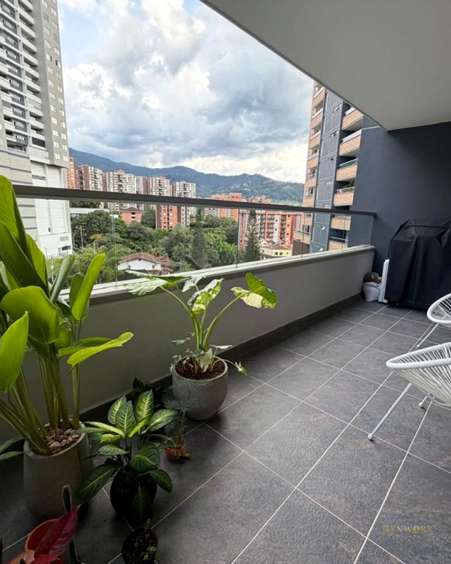 VENTA APARTAMENTO EN LOMA DE LOS MESA - ENVIGADO · foto 11