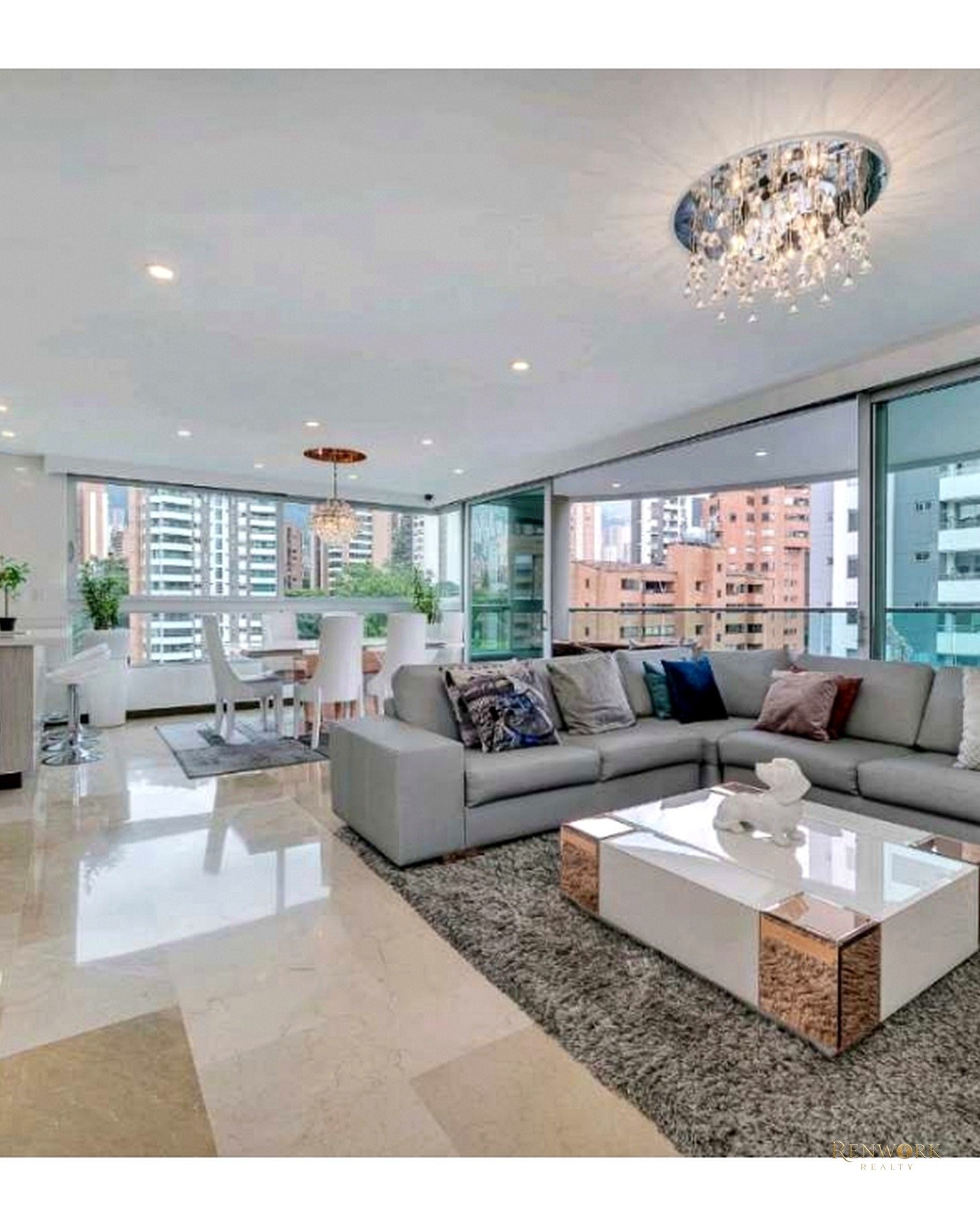VENTA APARTAMENTO EN POBLADO - CASTROPOL · foto 1