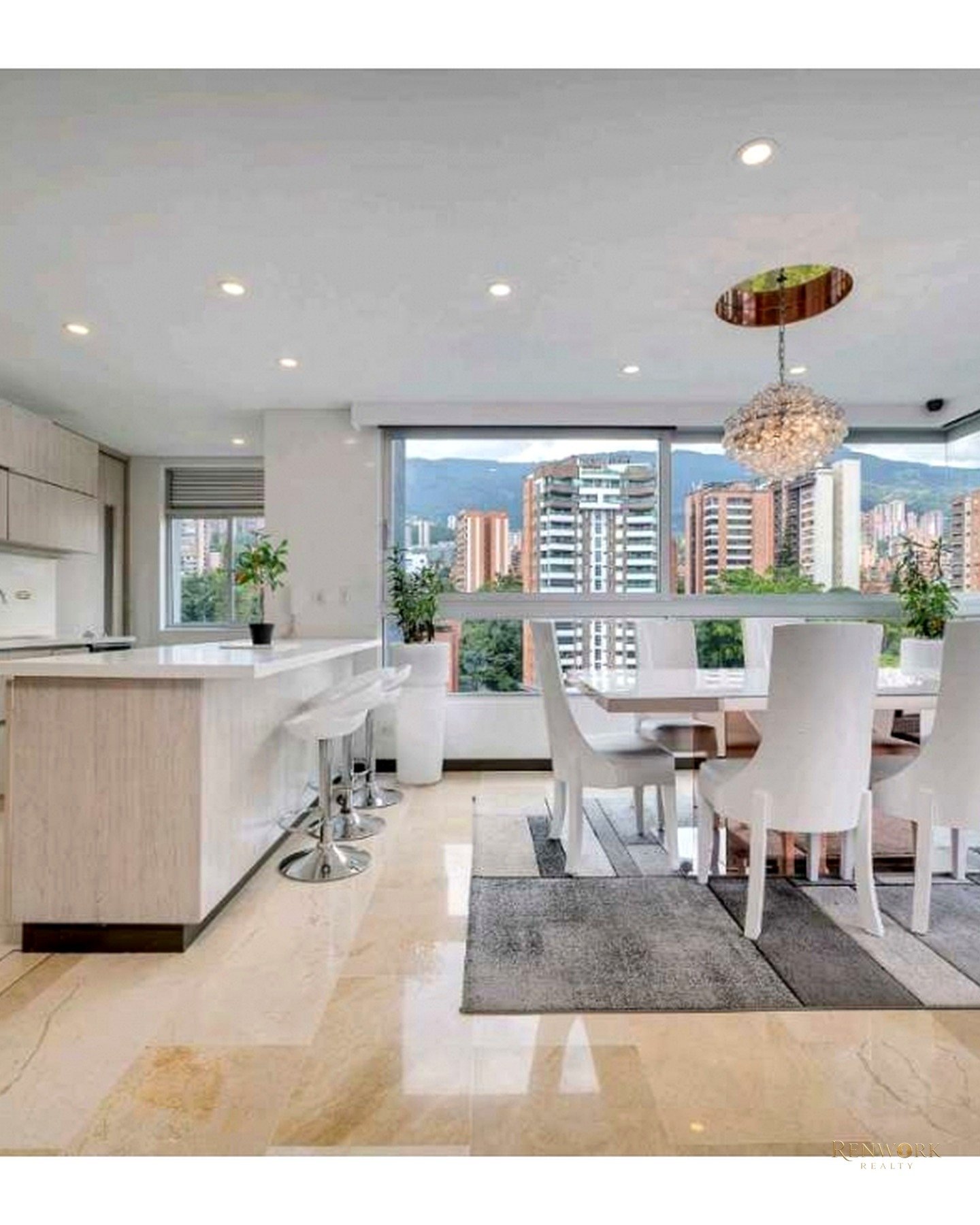 VENTA APARTAMENTO EN POBLADO - CASTROPOL · foto 4