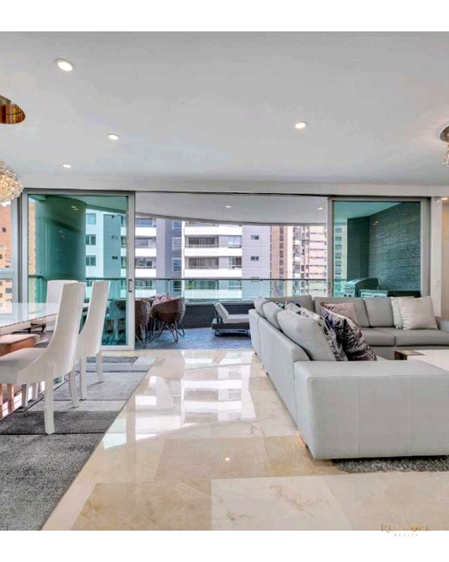 VENTA APARTAMENTO EN POBLADO - CASTROPOL · foto 2